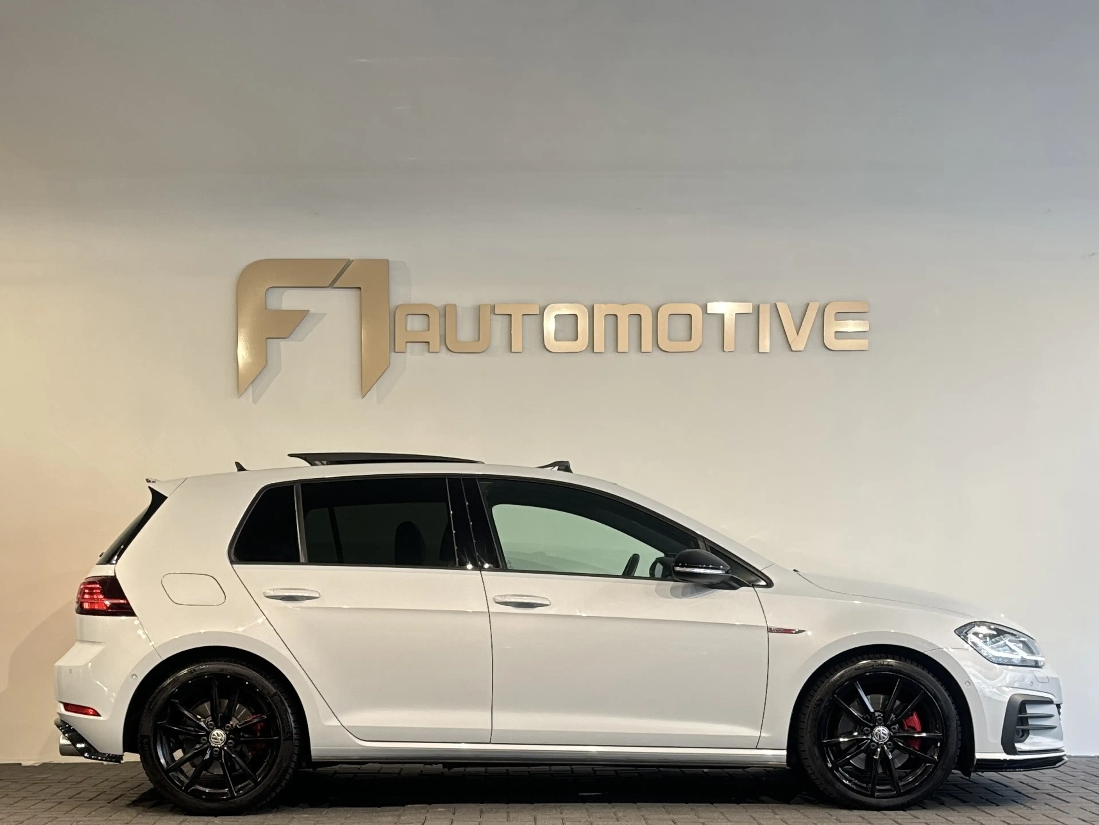 Volkswagen Golf GTI 2.0 TSI Pano|Leer|DCC|Trekhaak|Camera|Dynaudio — photo 8