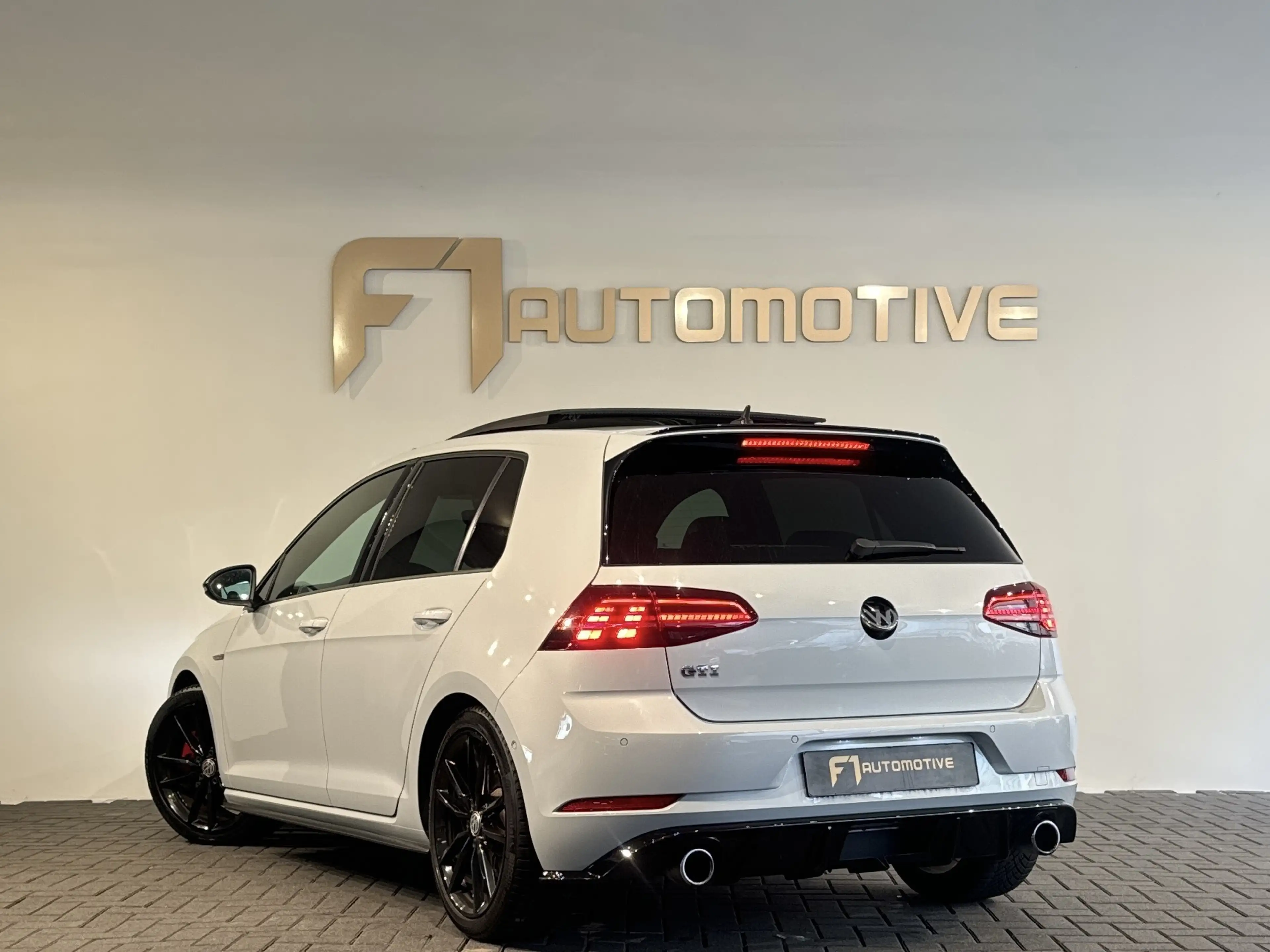 Volkswagen Golf GTI 2.0 TSI Pano|Leer|DCC|Trekhaak|Camera|Dynaudio — photo 6