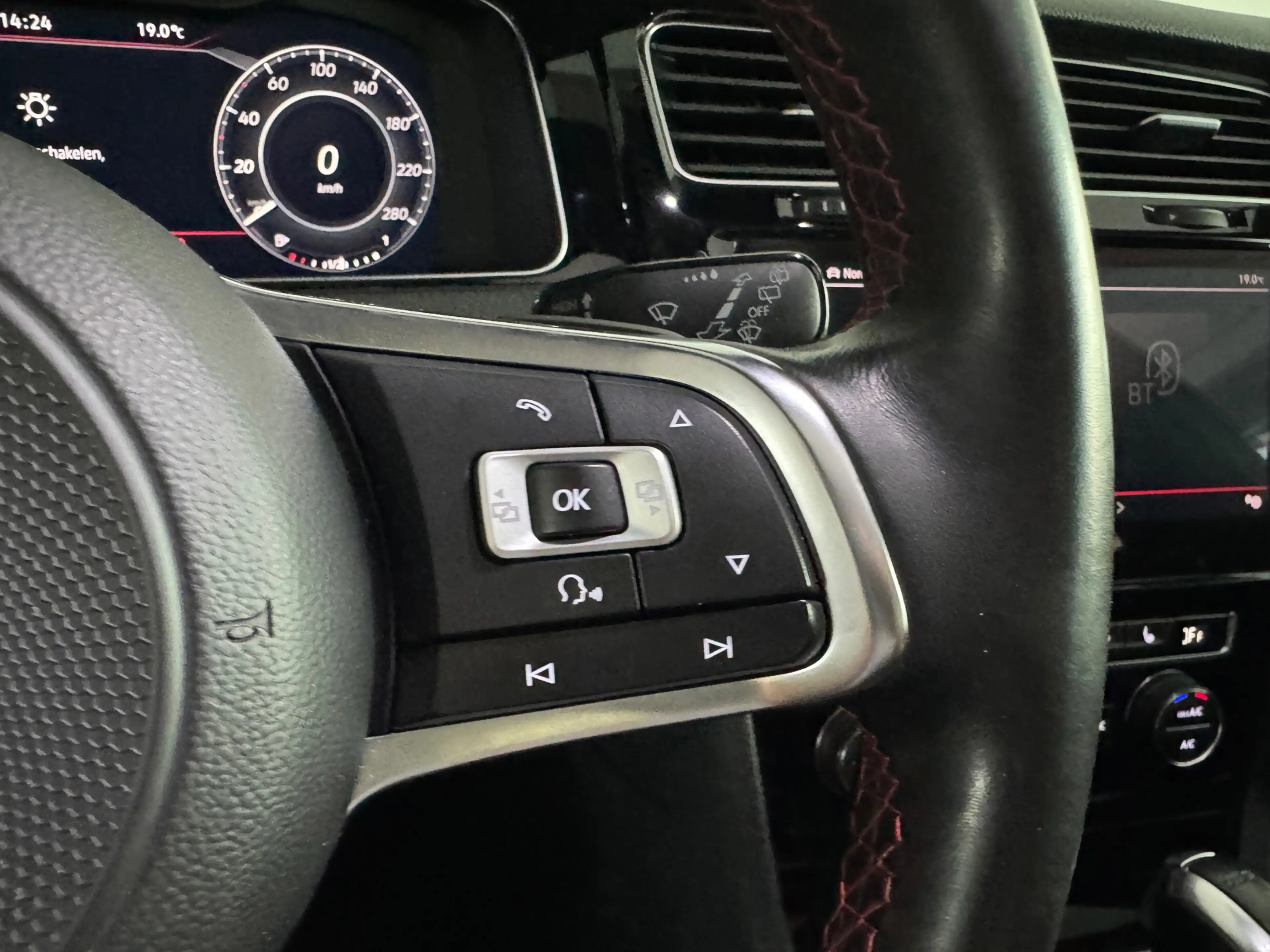 Volkswagen Golf GTI 2.0 TSI Pano|Leer|DCC|Trekhaak|Camera|Dynaudio — photo 12