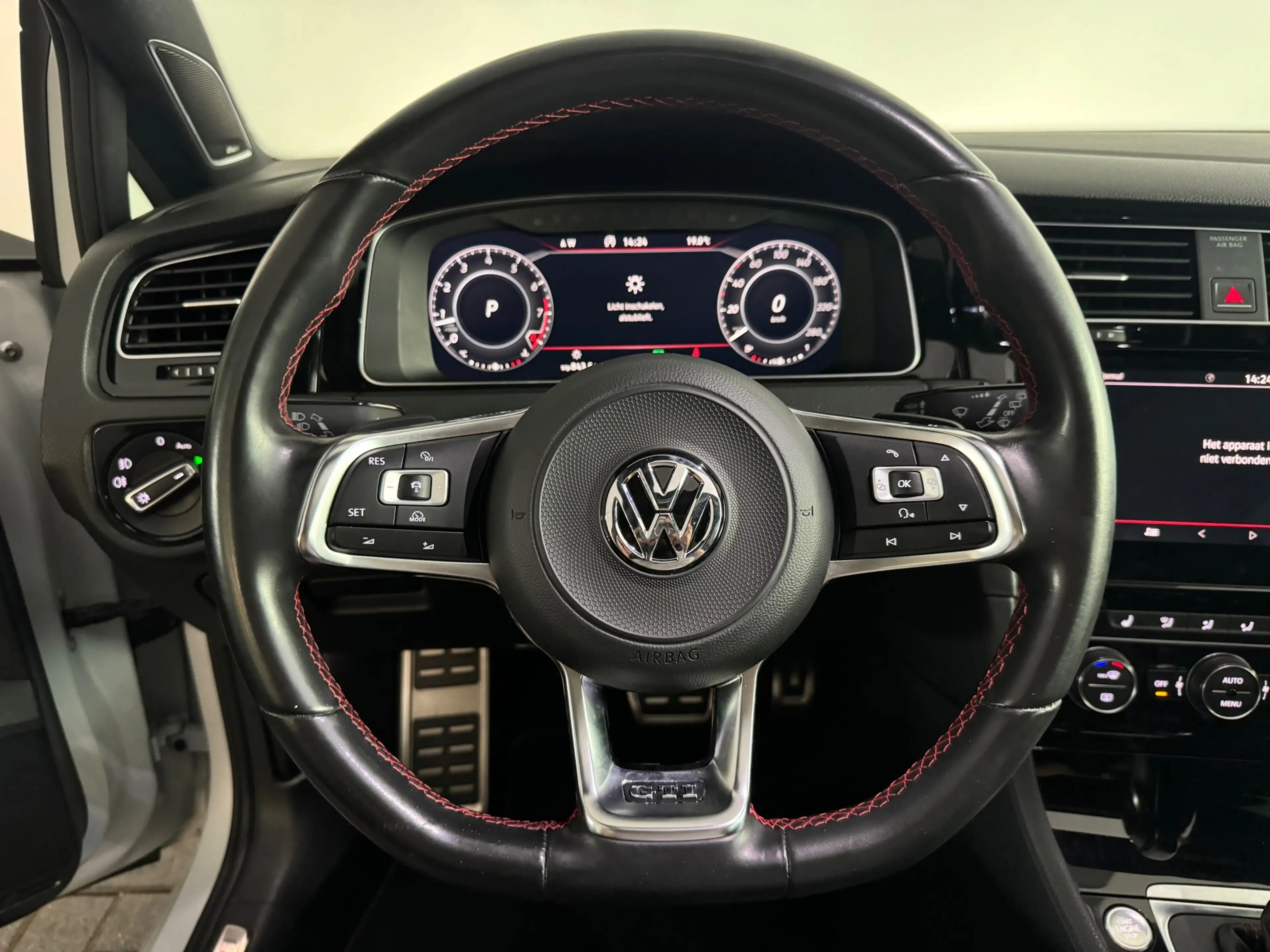 Volkswagen Golf GTI 2.0 TSI Pano|Leer|DCC|Trekhaak|Camera|Dynaudio — photo 11