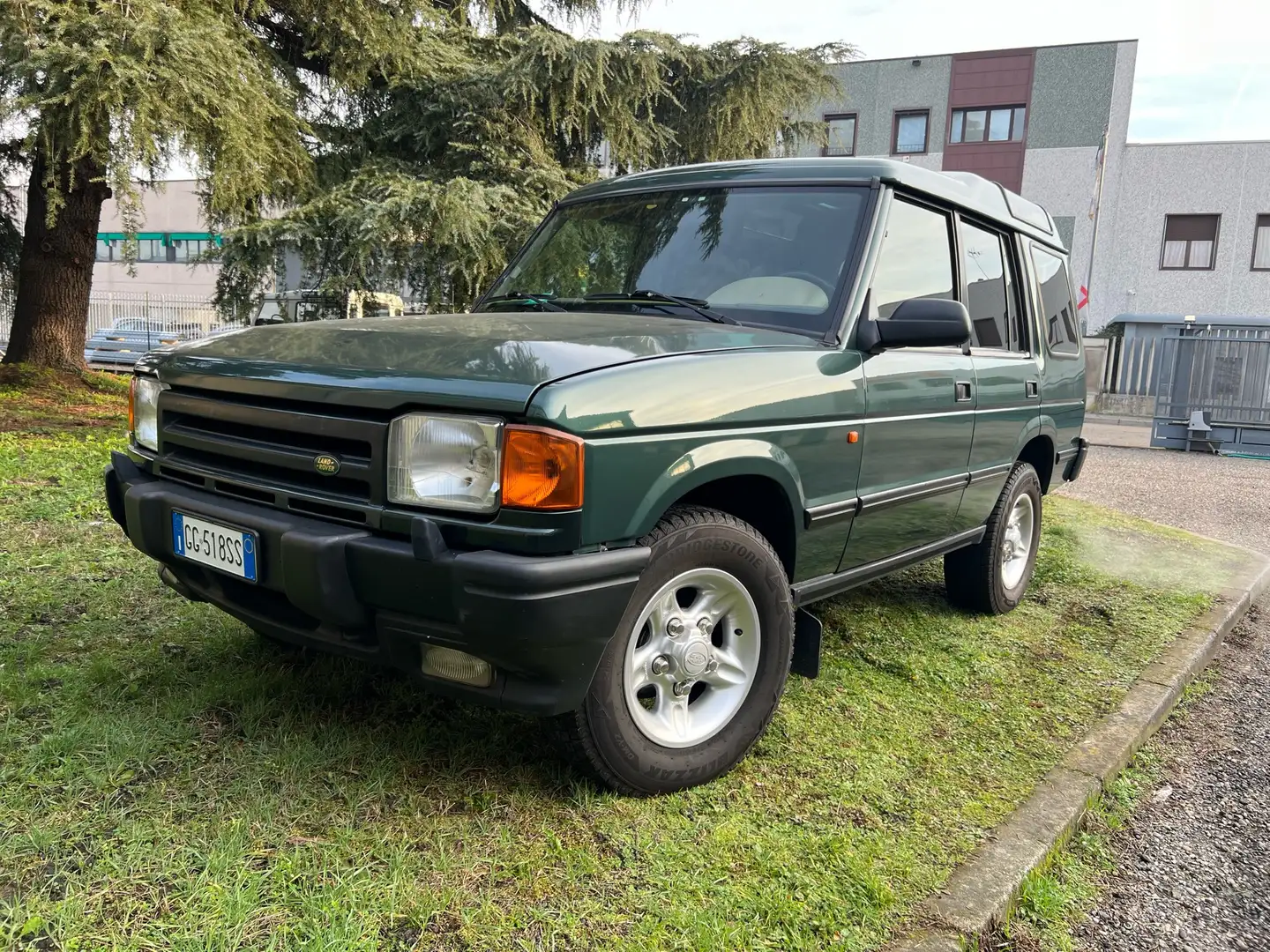 Land Rover Discovery 5p 3.9i V8 esquire originale zelena - 1