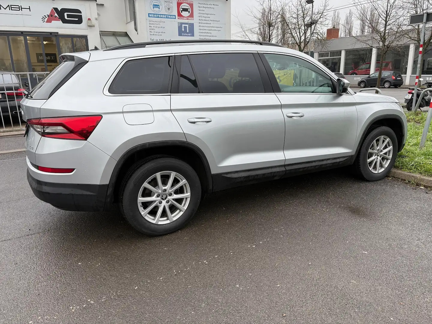 Skoda Kodiaq 2.0 TDI SCR 4x4 Ambition DSG*LED*NAVI*PDC Gris - 2