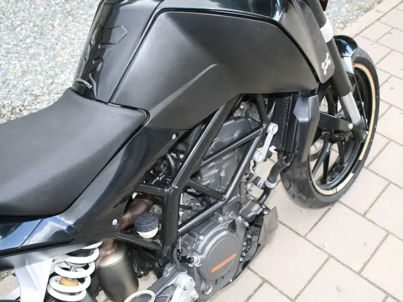KTM 125 DUKE - foto 6