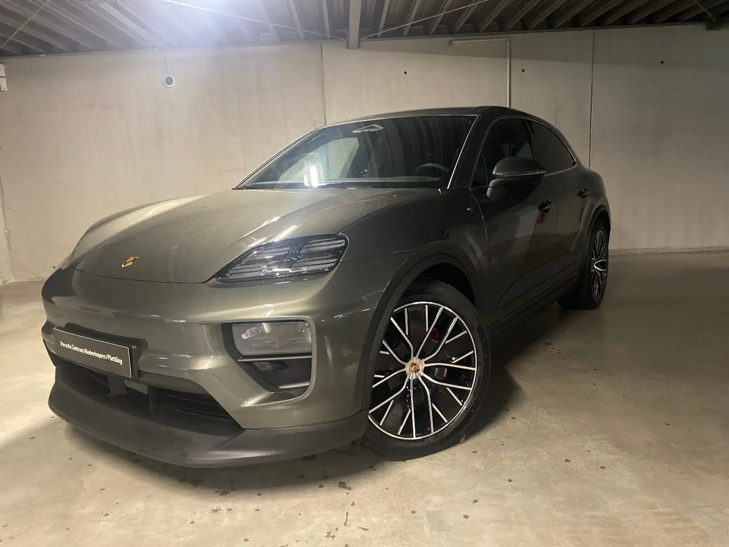 Porsche Macan 4S | Panorama | Hinterachslenkung | BOSE | Grün - 2