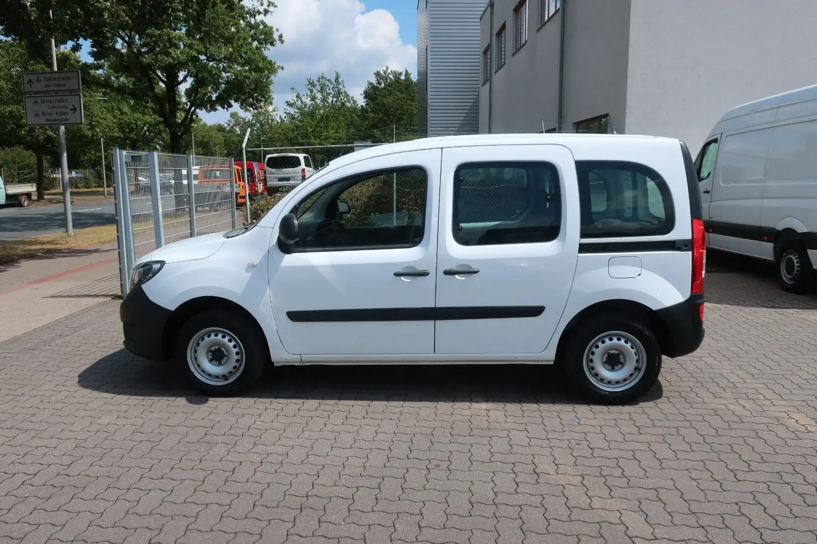 Mercedes-Benz Citan 109 CDI 1. Hand / Klima / Navi / FN:33 Alb - 2