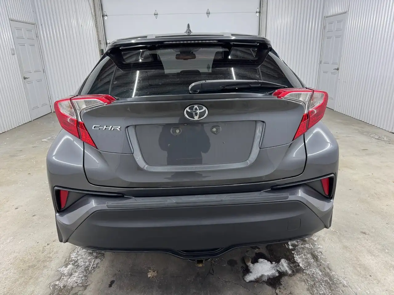 Toyota C-HR photo Toyota C-HR