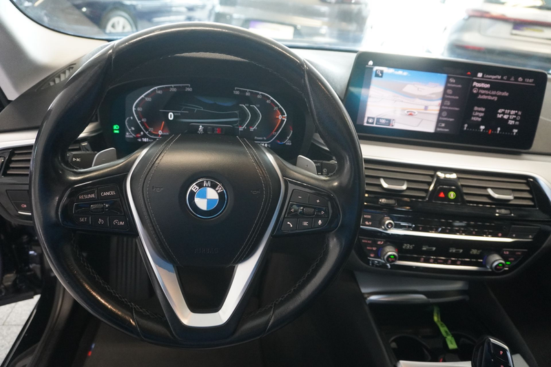 BMW 518 d Touring Aut./LED/Nav. Prof. — photo 11