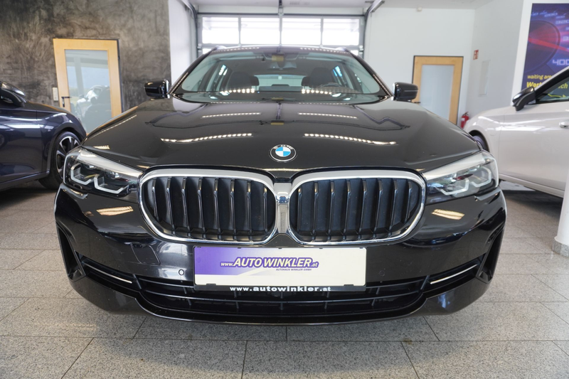 BMW 518 d Touring Aut./LED/Nav. Prof. — photo 2