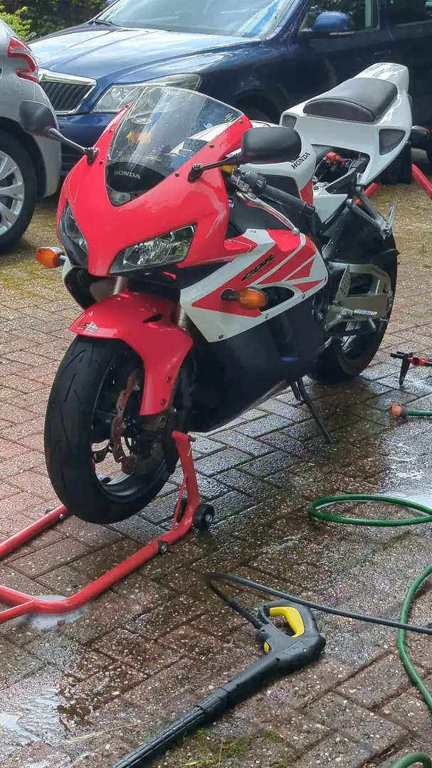 Honda CBR 1000 Fireblade Roşu - 2