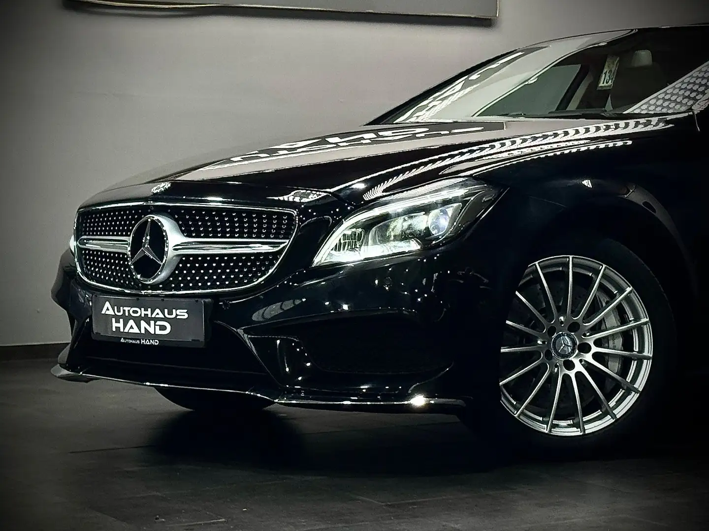 Mercedes-Benz CLS 500 *AMG-LINE*BE*AIRMATIC*BEIGE*SCHIEBEDACH* Noir - 2