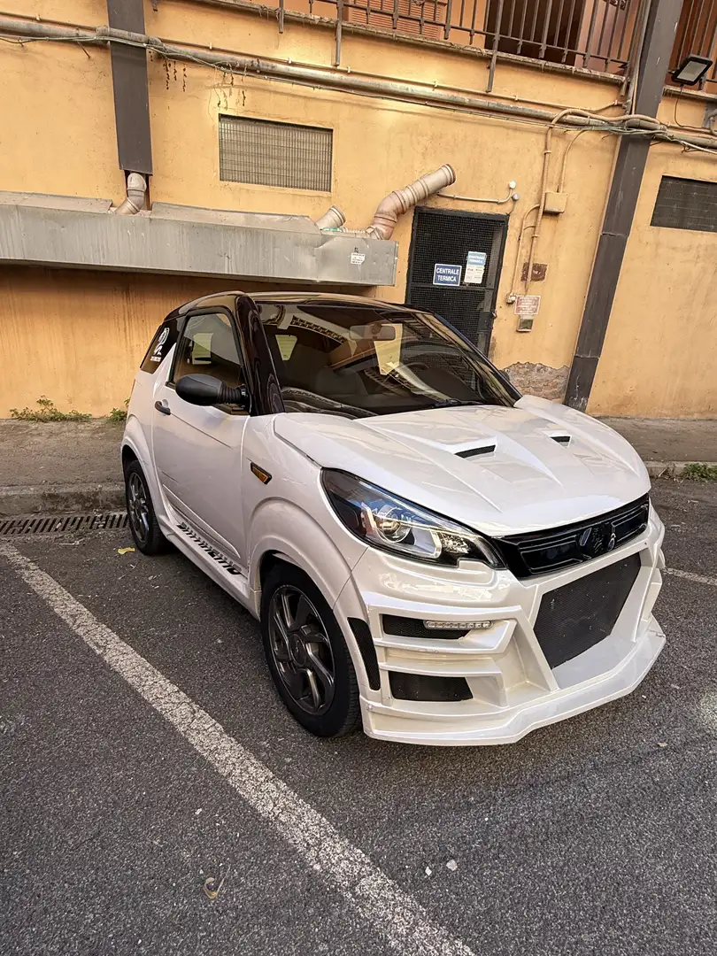 Ligier JS 50 allestimento sportivo - 1