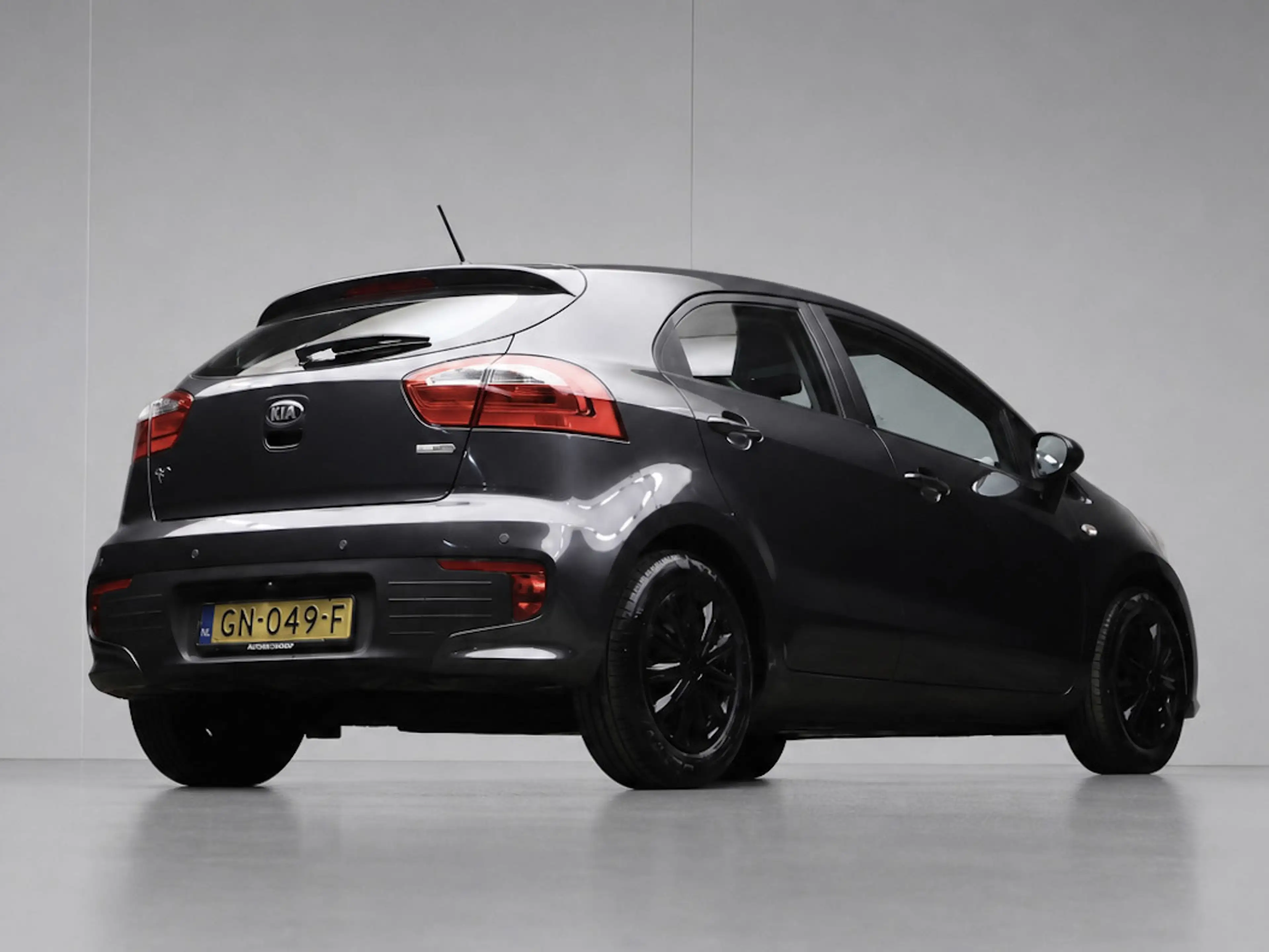 Kia Rio 1.2 CVVT ComfortLine Sport (NAVI,CAMERA,PDC,CRUISE — photo 5