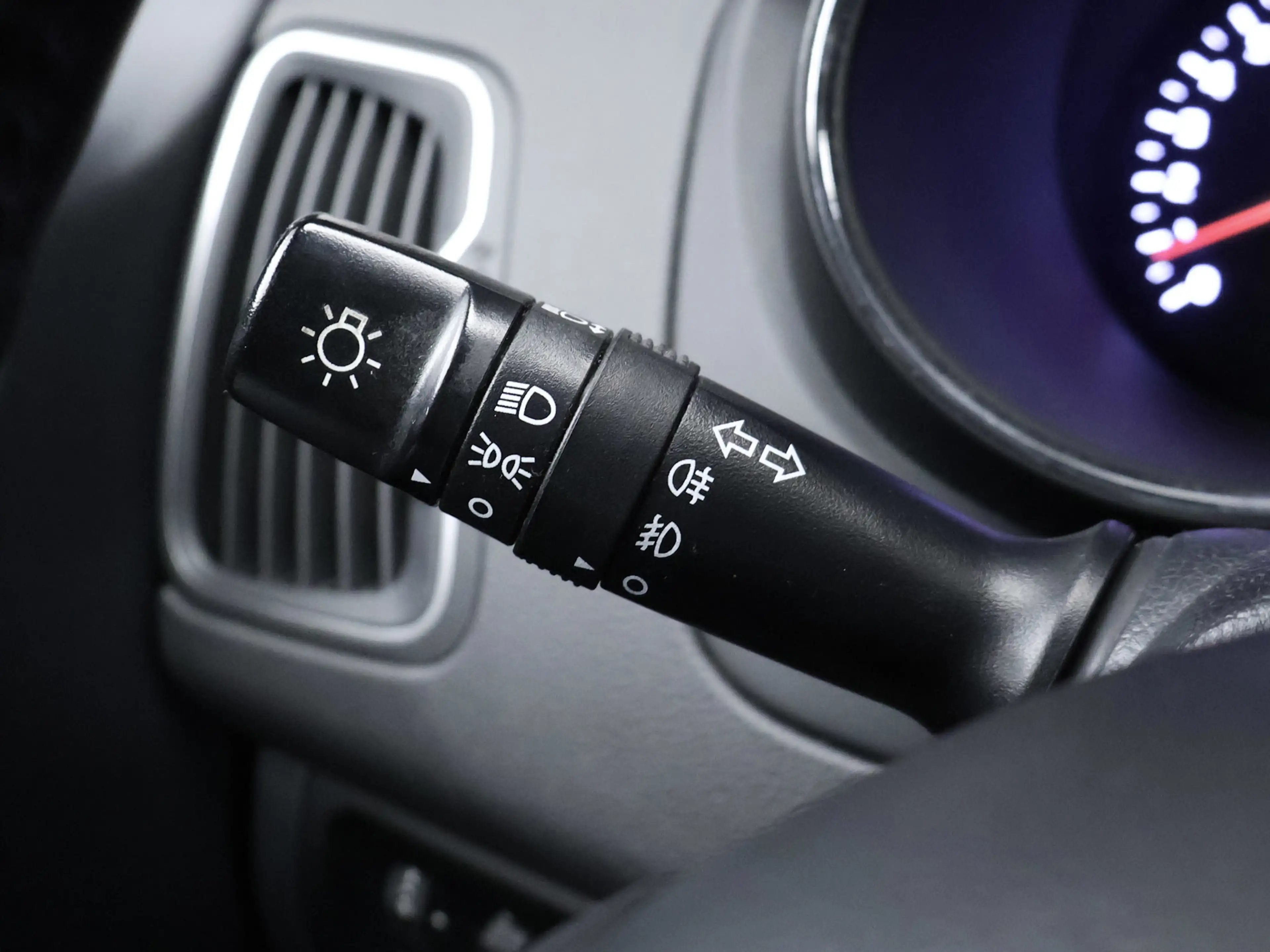 Kia Rio 1.2 CVVT ComfortLine Sport (NAVI,CAMERA,PDC,CRUISE — photo 9