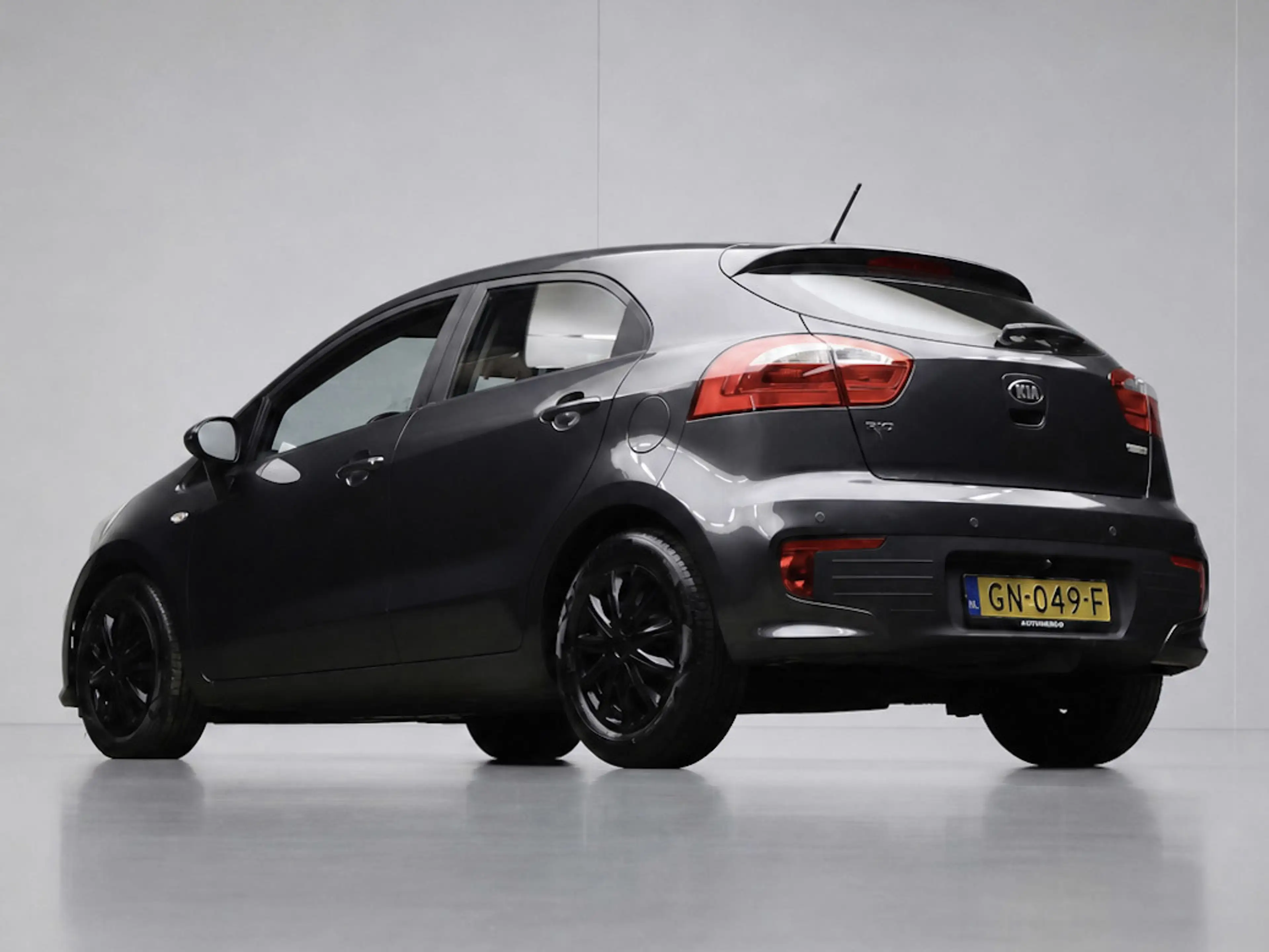 Kia Rio 1.2 CVVT ComfortLine Sport (NAVI,CAMERA,PDC,CRUISE — photo 4
