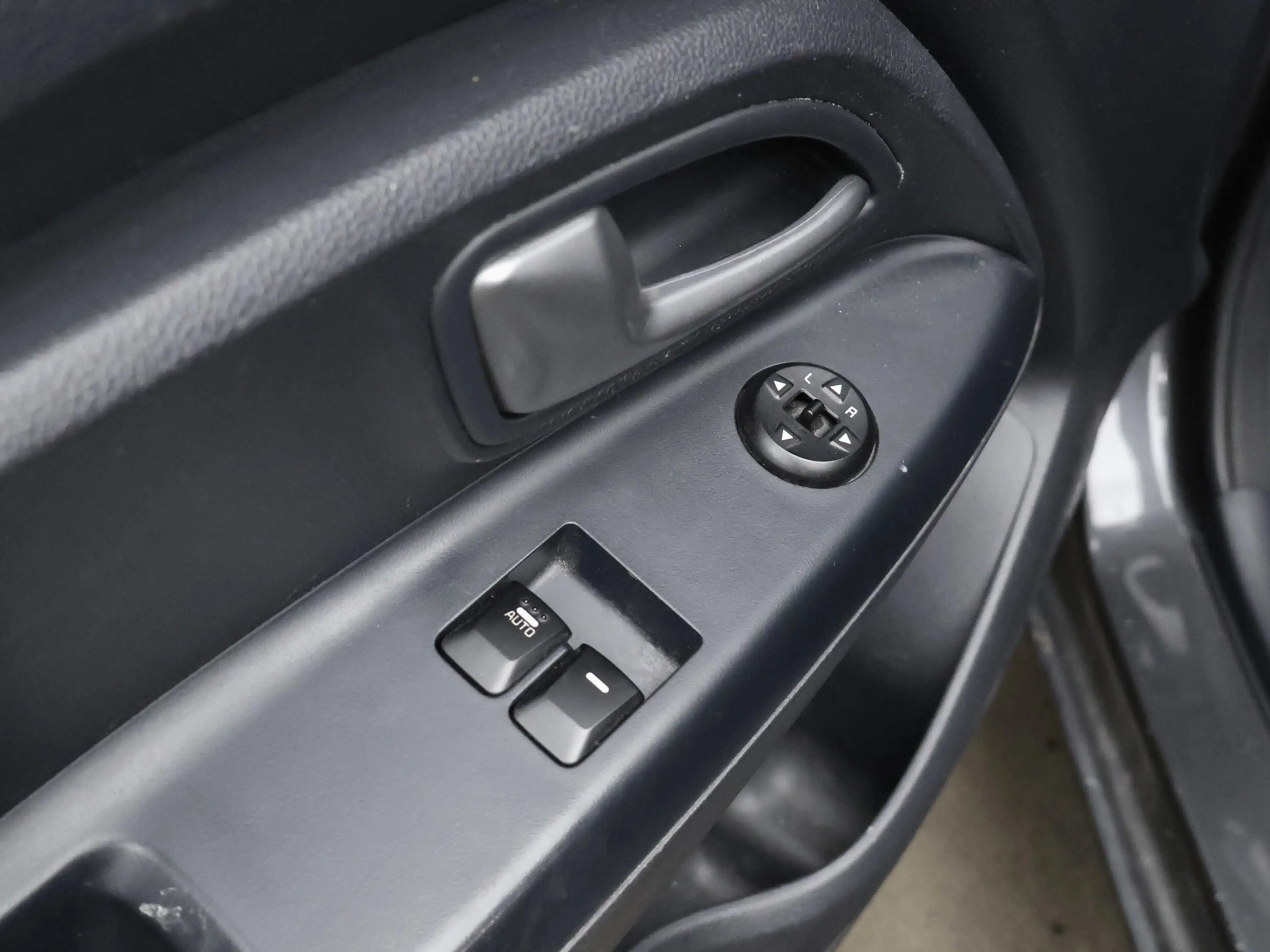 Kia Rio 1.2 CVVT ComfortLine Sport (NAVI,CAMERA,PDC,CRUISE — photo 19