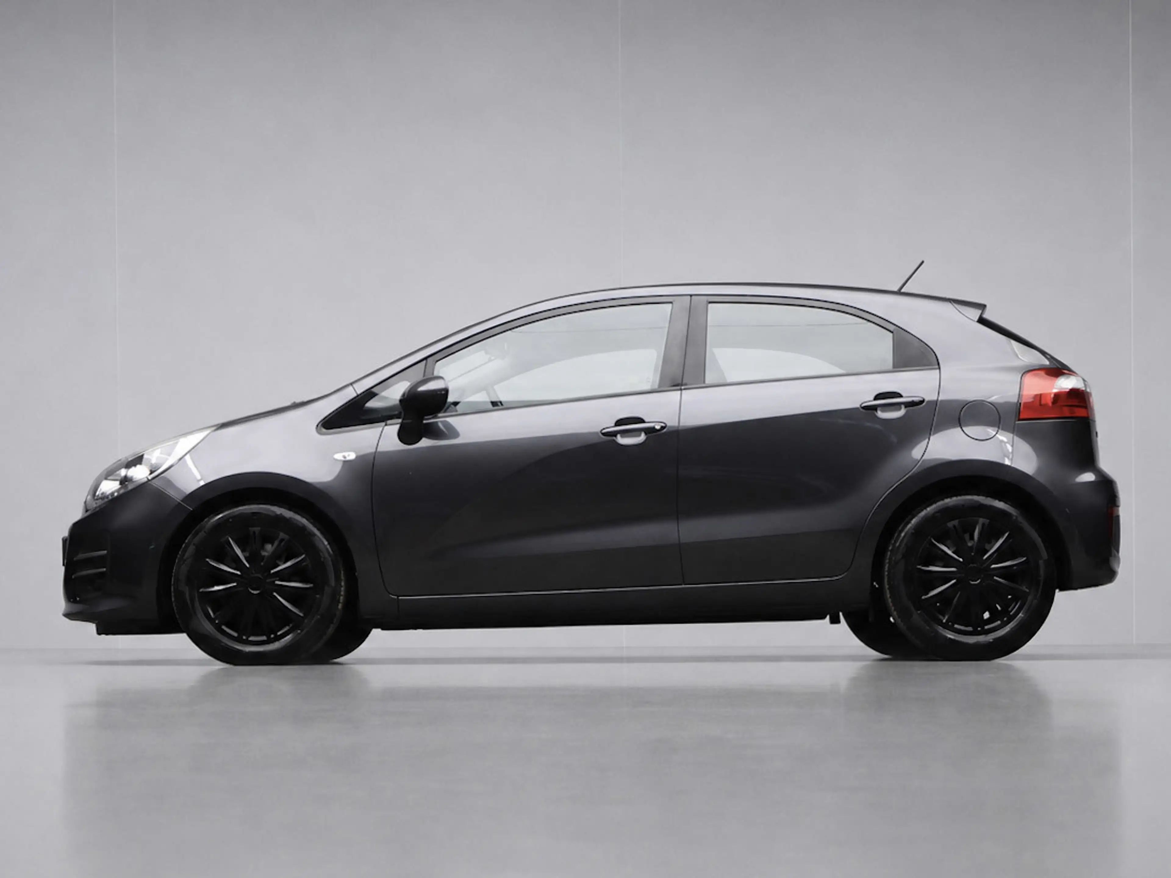 Kia Rio 1.2 CVVT ComfortLine Sport (NAVI,CAMERA,PDC,CRUISE