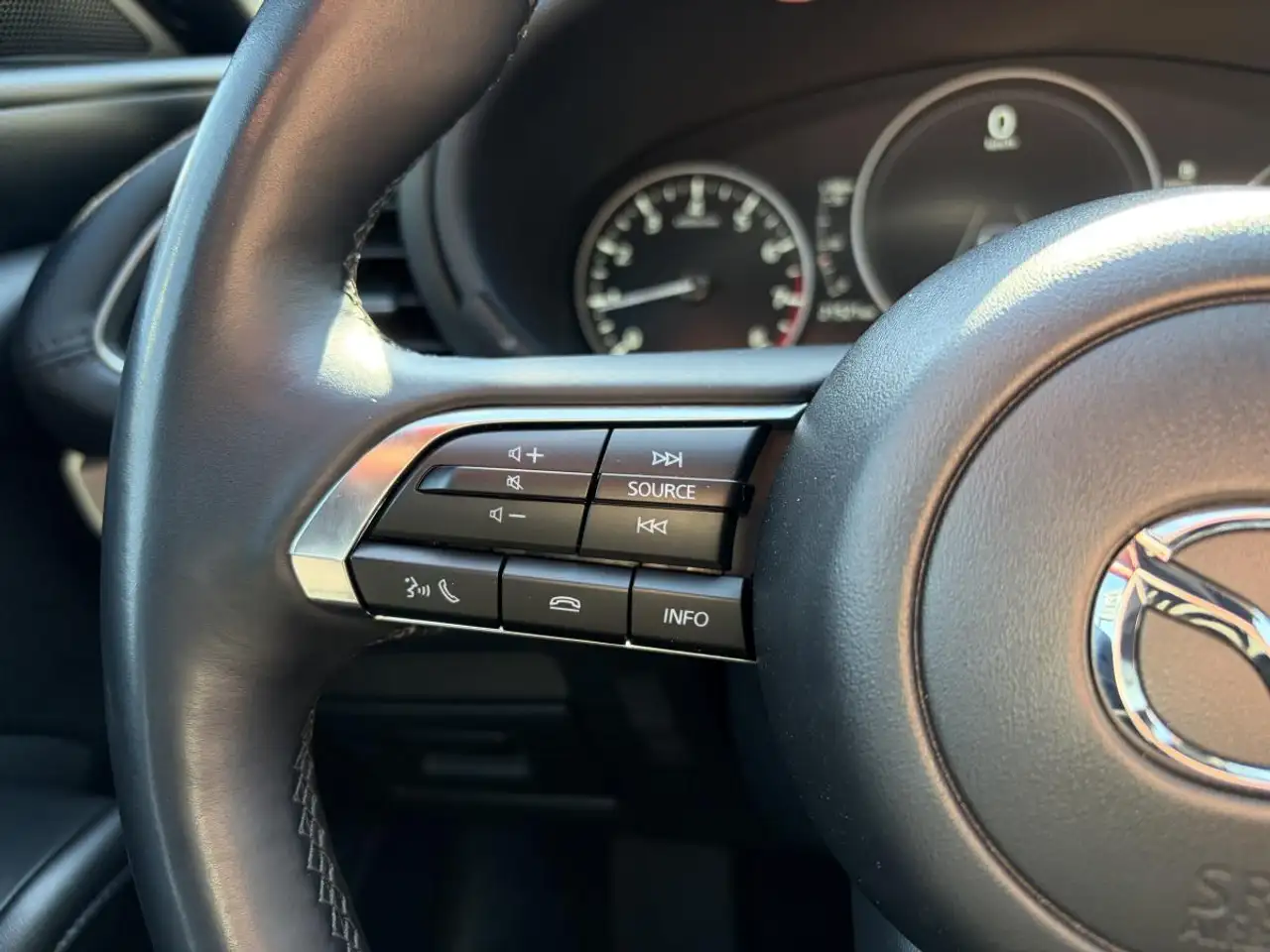 Mazda 3 снимка Mazda 3