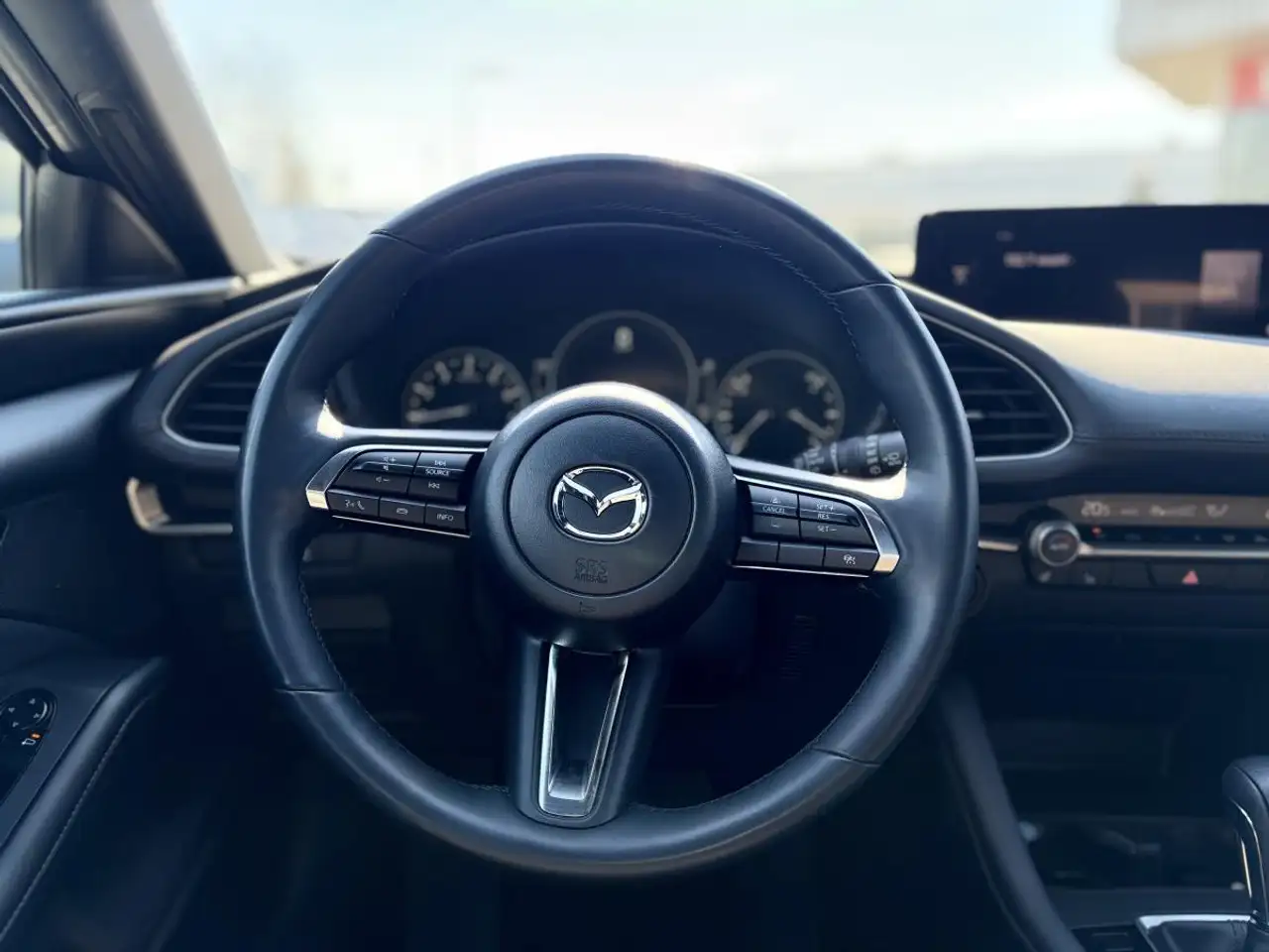 Mazda 3 снимка Mazda 3