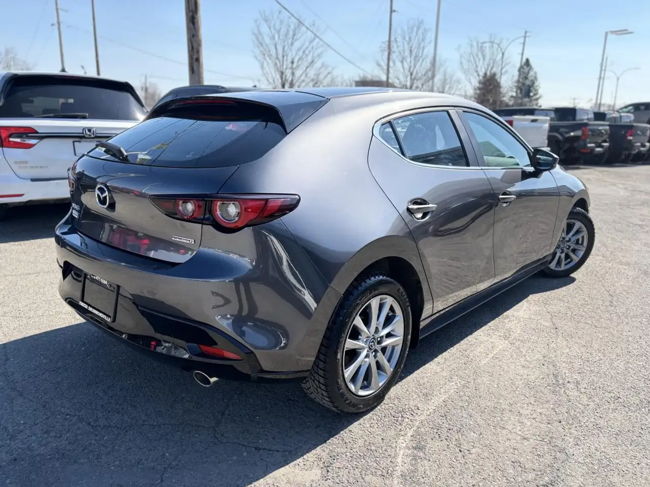 Mazda 3 снимка Mazda 3
