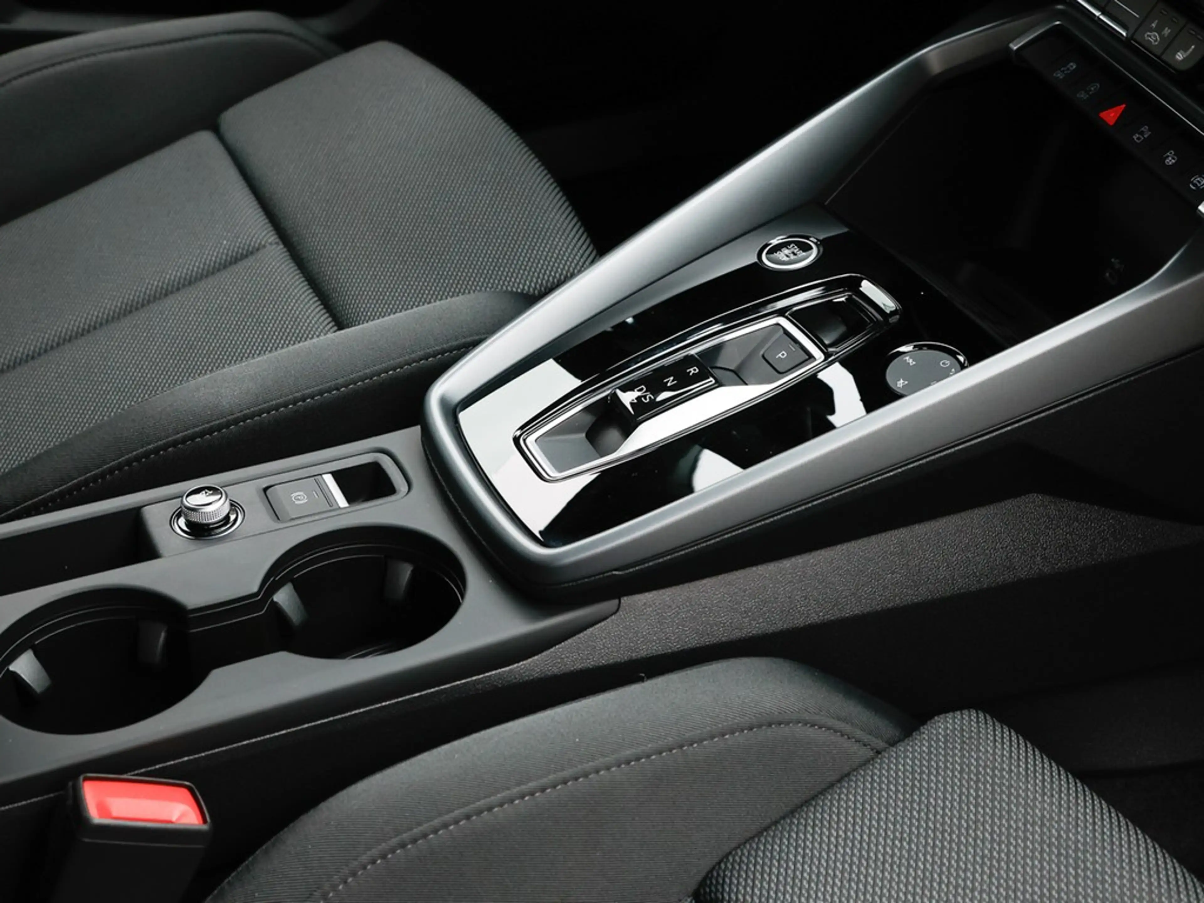Audi A3 Sportback TFSI advanced Navi ACC Kamera LED — photo 16