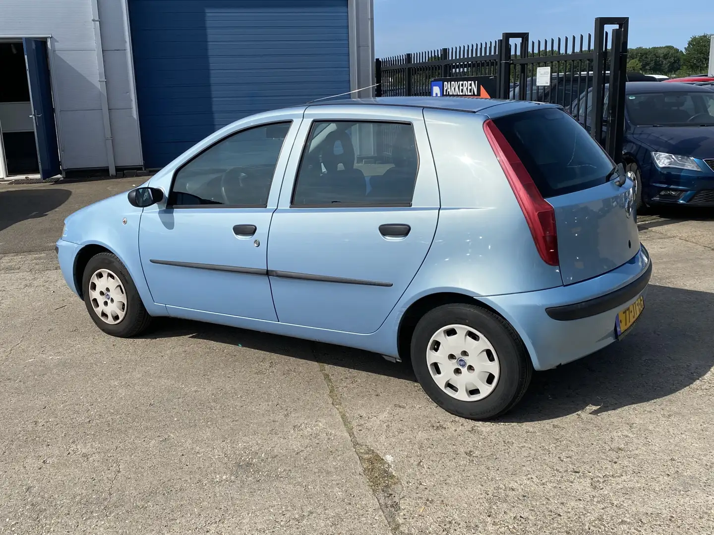 Fiat Punto 1.2 ELX 5-DEURS, APK TOT 17-06-26, AIRCO, STUURBEK Bleu - 2