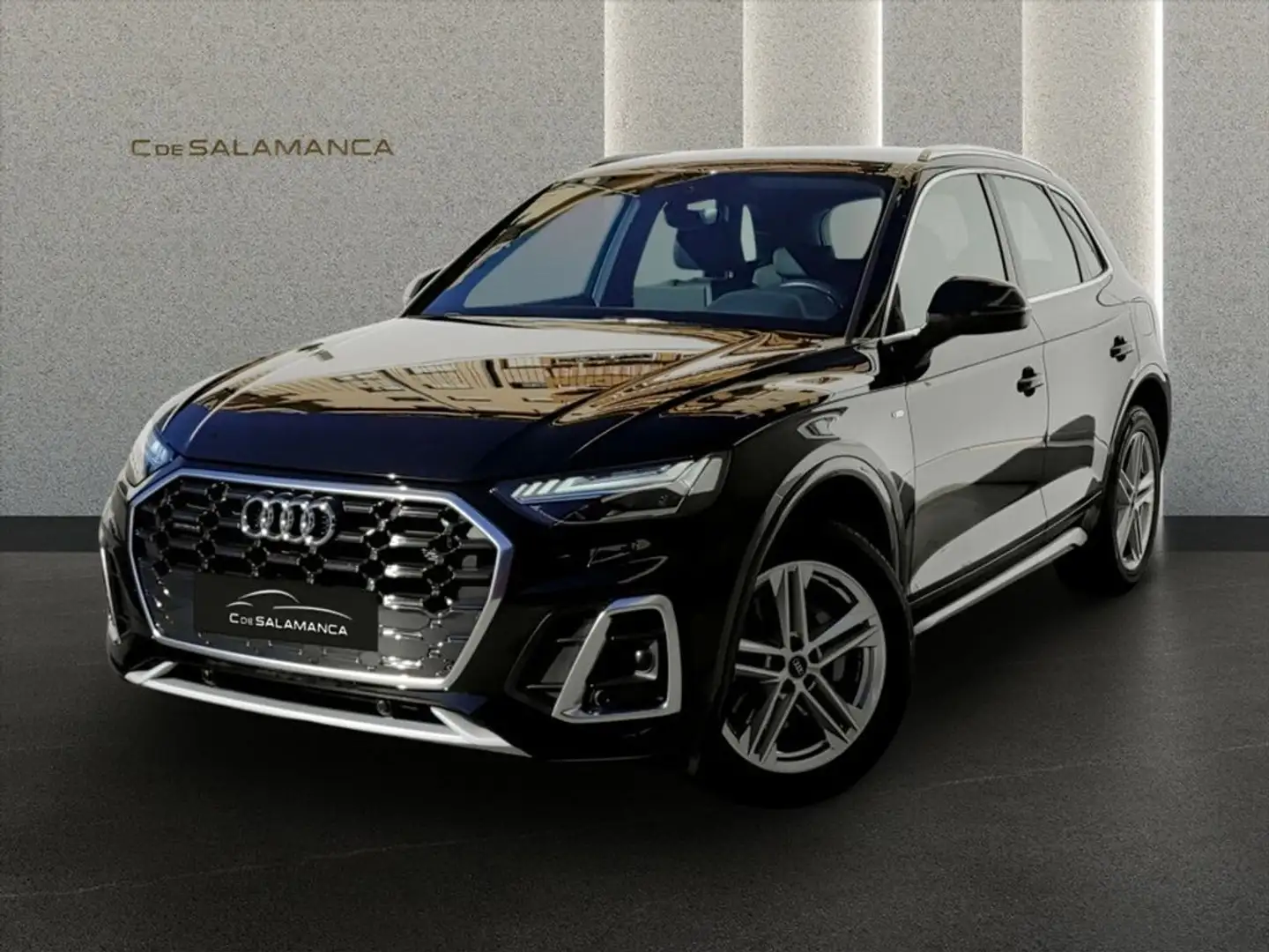Audi Q5 S Line 55 TFSI e quattro-ultra Schwarz - 1