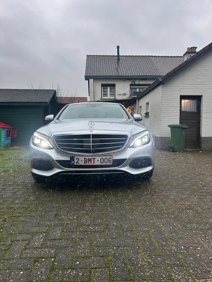 Mercedes-Benz C 220