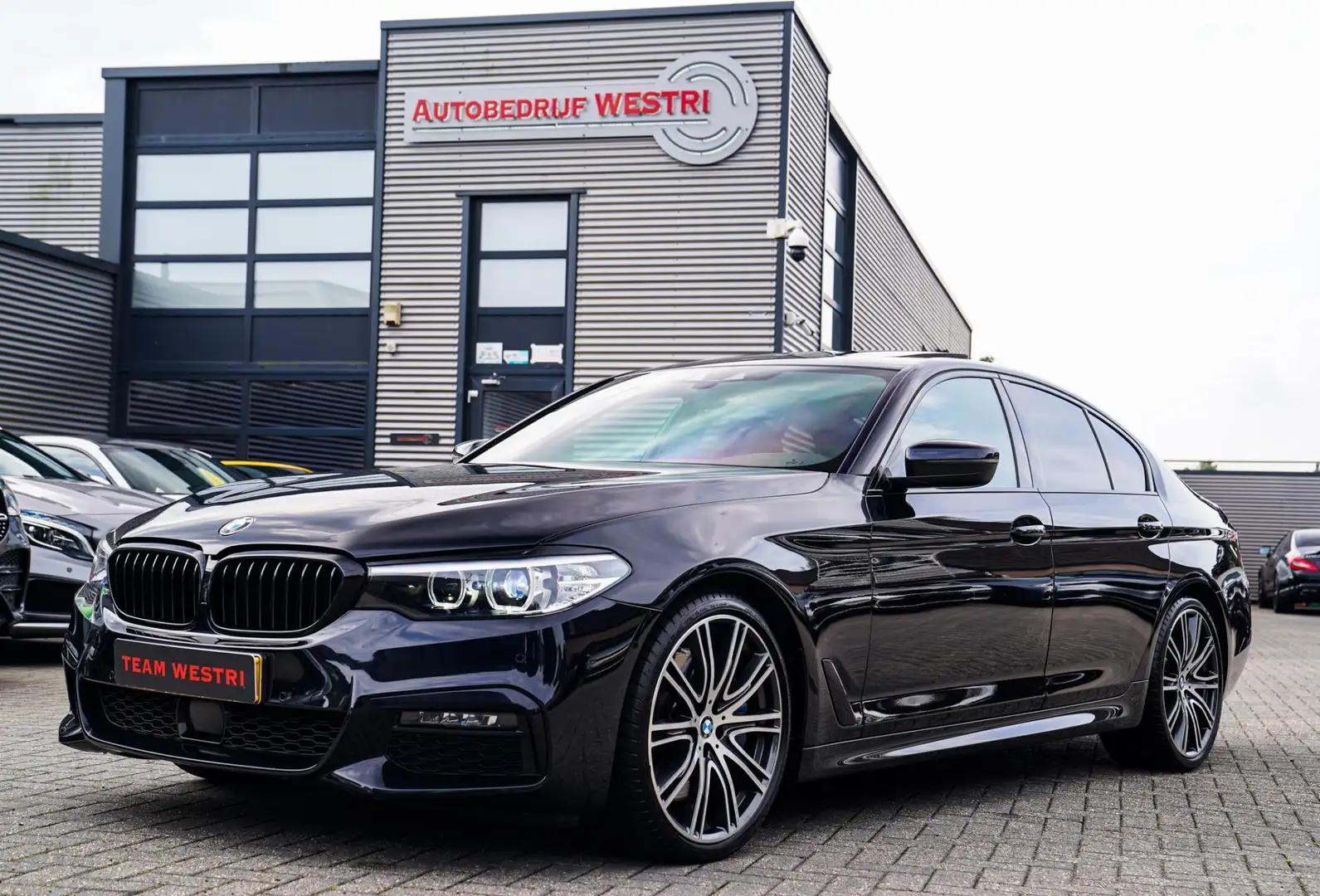 BMW 540 5-serie 540i xDrive High Executive | M-pakket | Sc Zwart - 1