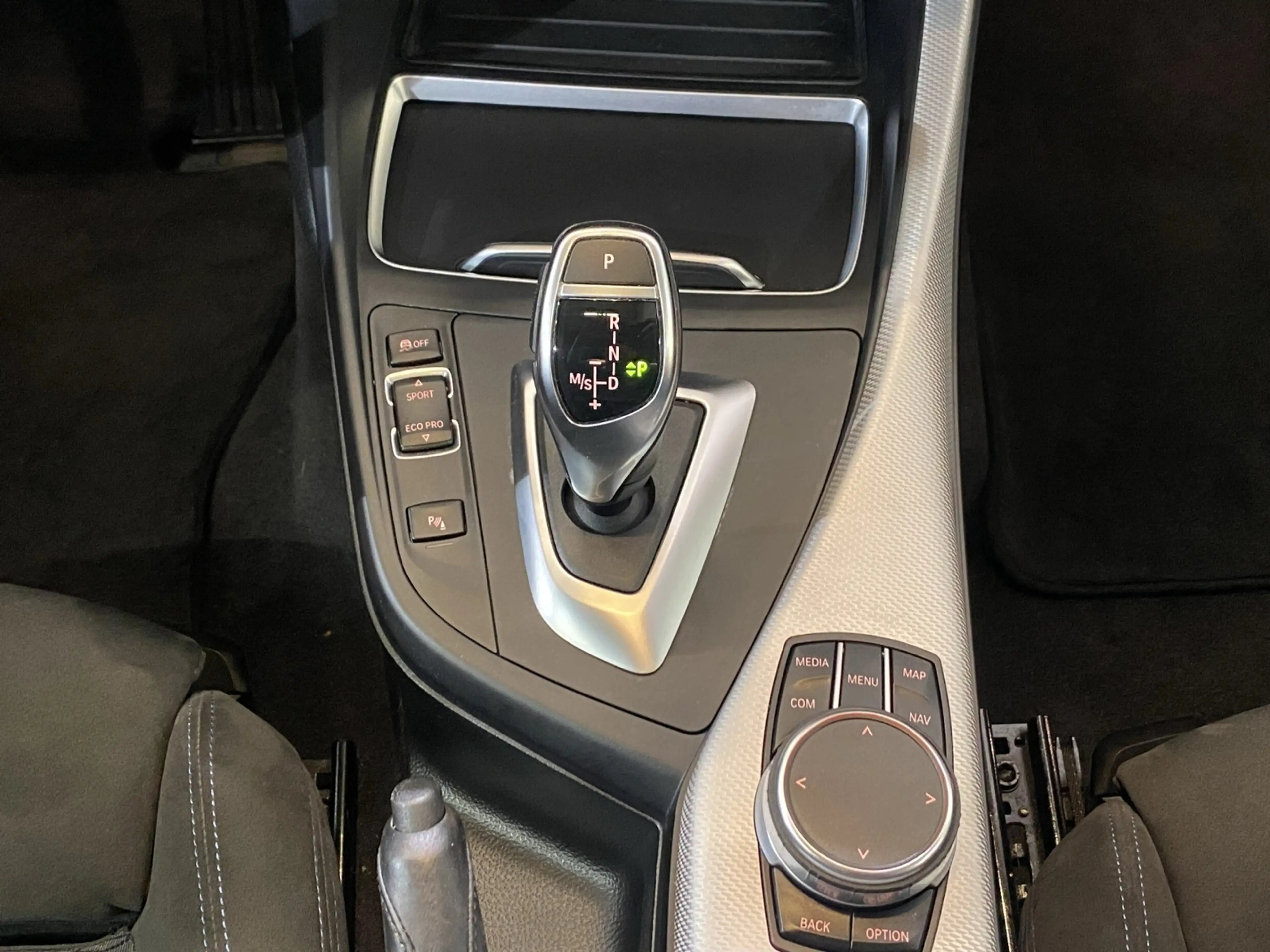 BMW 240 xDrive / Navi LED RFK — photo 8