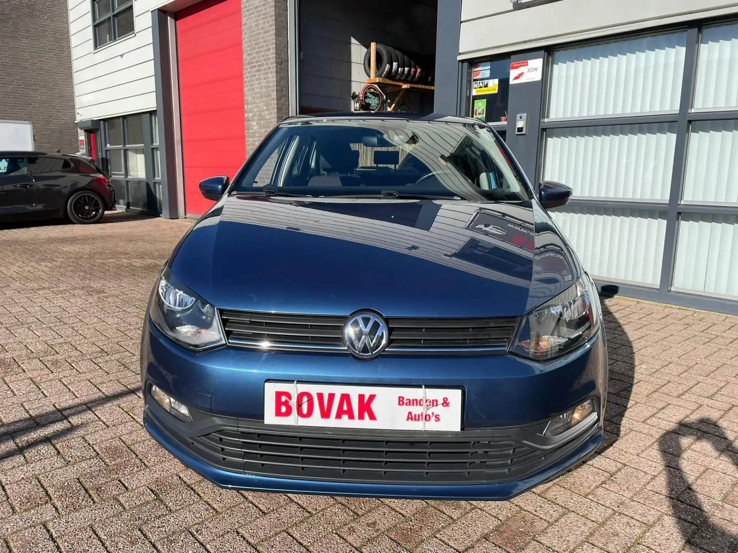Volkswagen Polo 1.0 Comfortline Bleu - 2
