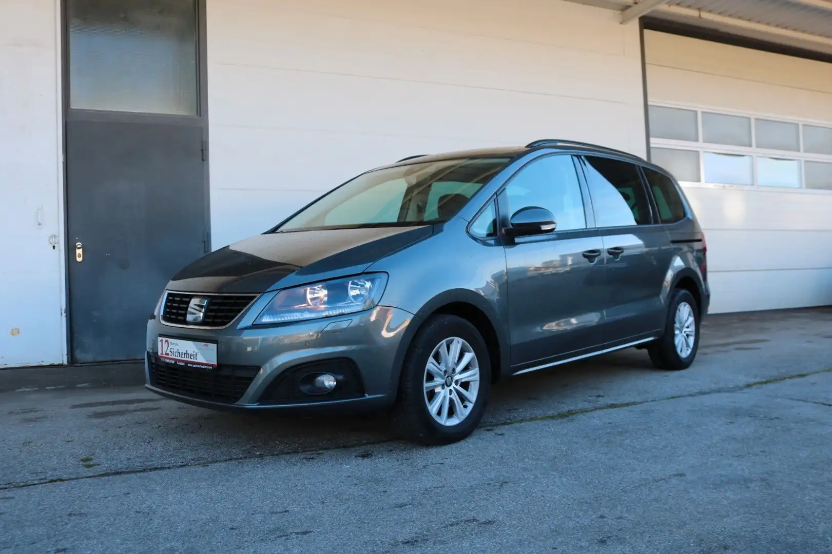 SEAT Alhambra 2.0TDI Style*DSG*Navi.*ACC* Grau - 1