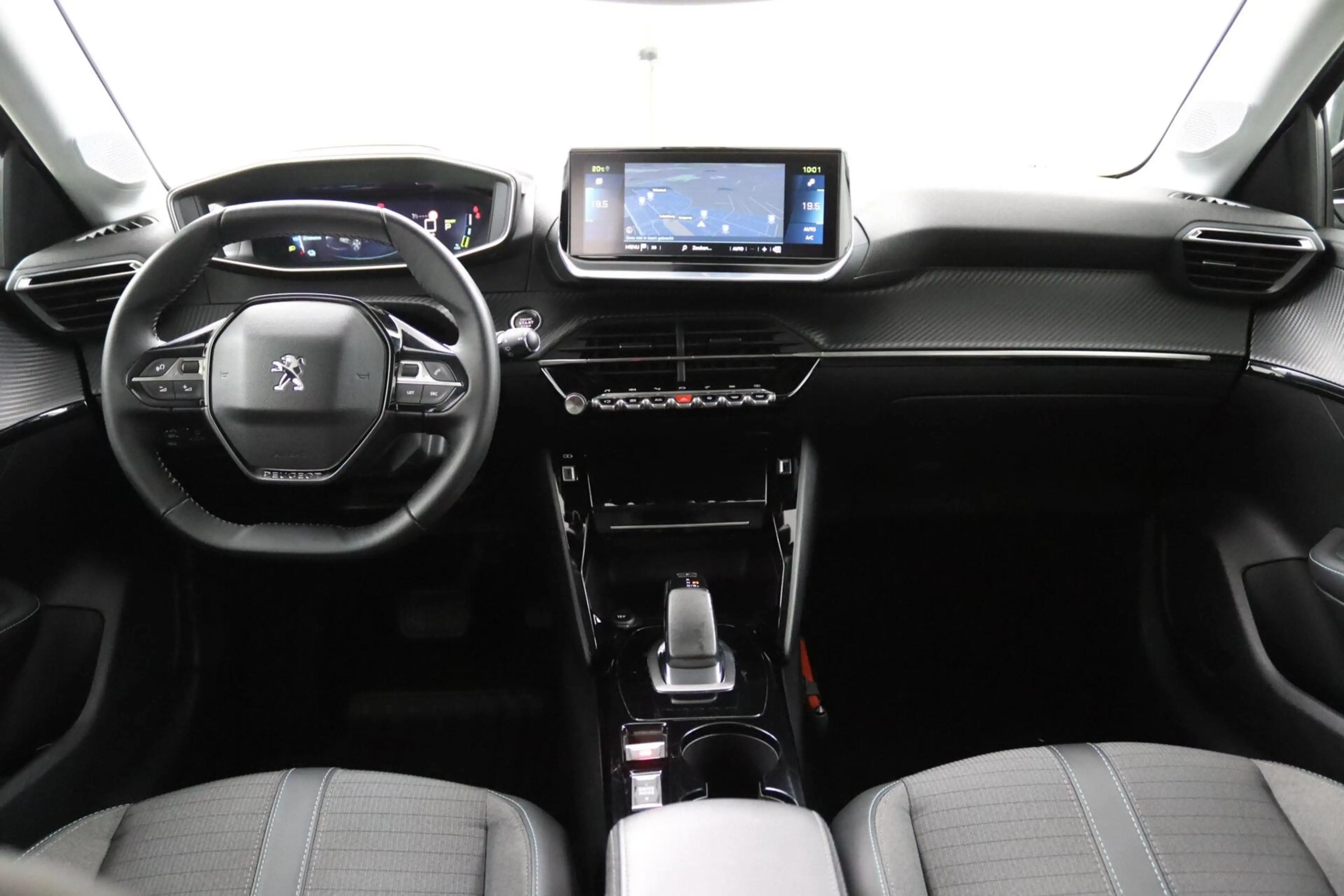 Peugeot e-208 EV Allure Pack 50 kWh | Camera | Climate Control | — photo 4