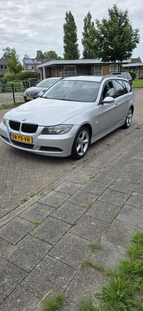 BMW 318 318d DPF Touring 2.0tdi - 1