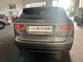Jaguar F-Pace 2.0 D 180 CV AWD aut. Prestige Gris - thumbnail 4