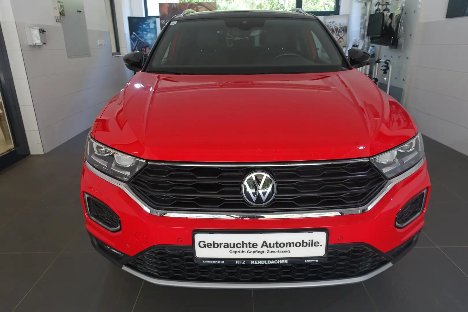 Volkswagen T-Roc 1,5 TSI ACT Design Rot - 2
