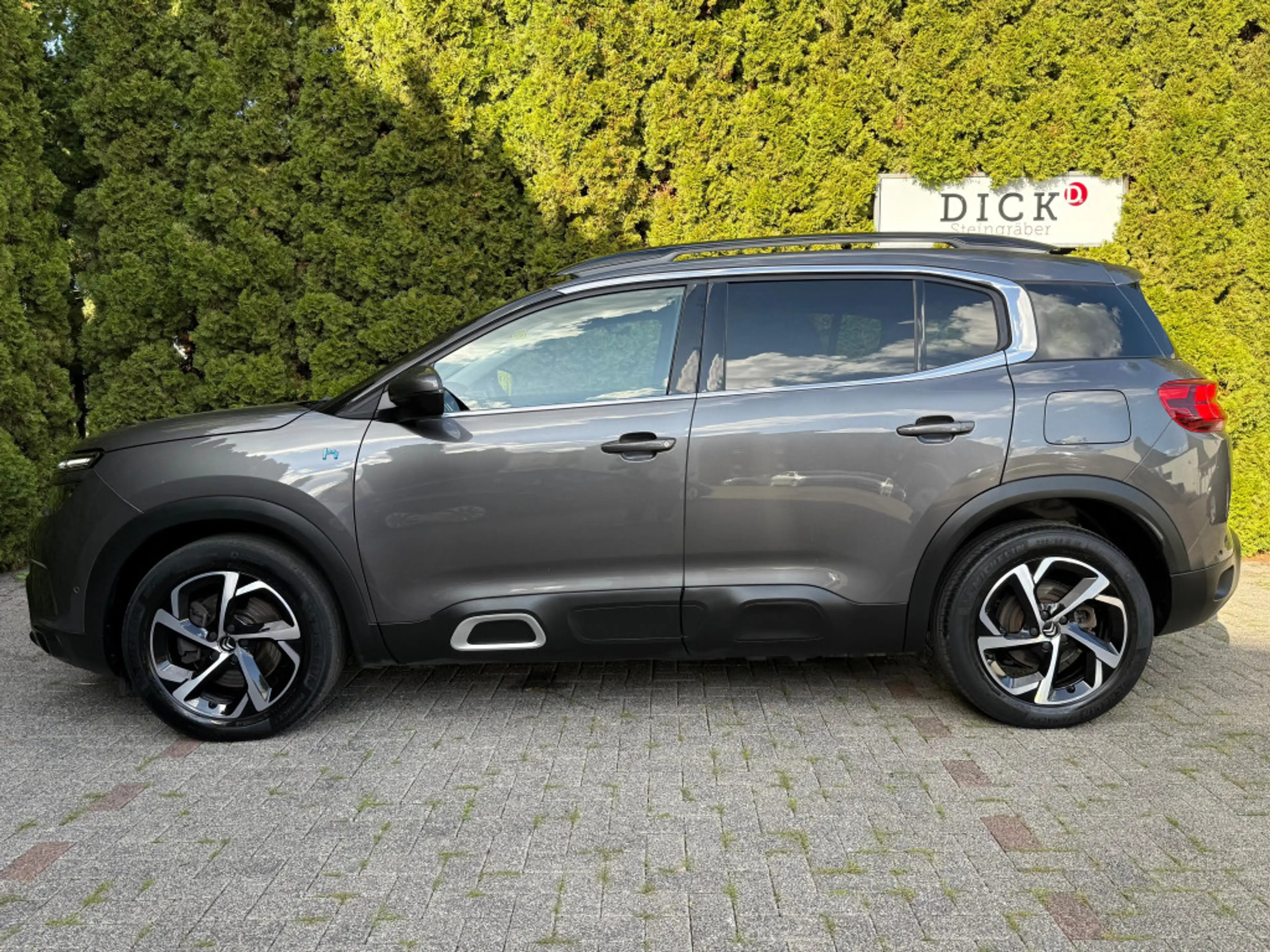 Citroen C5 Aircross Feel Pack Hybrid LED+NAV+KAM+SHZ+TOT — photo 4
