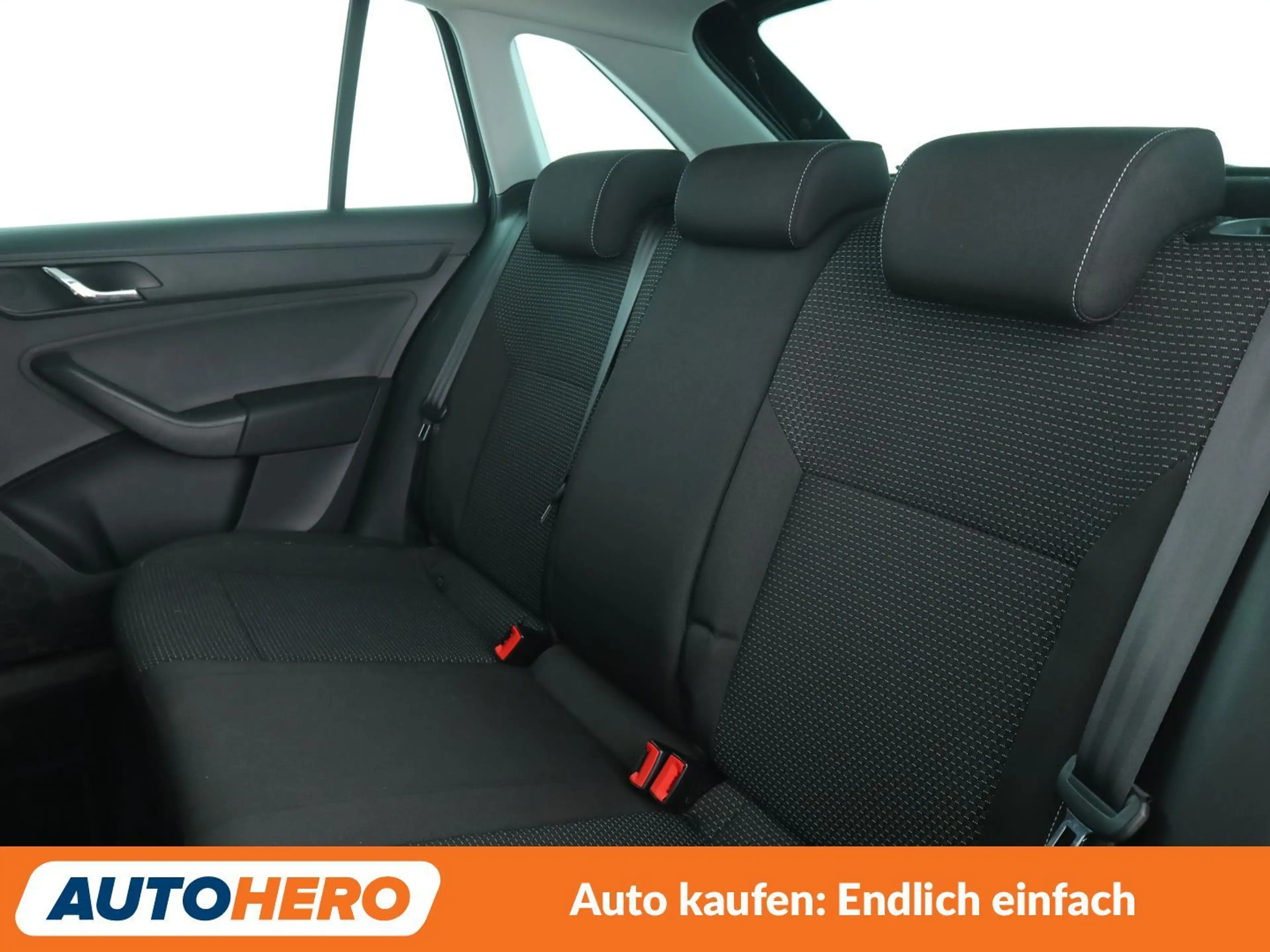 Skoda Rapid/Spaceback 1.2 TSI StylePlus*XENON*TEMPO* — photo 14