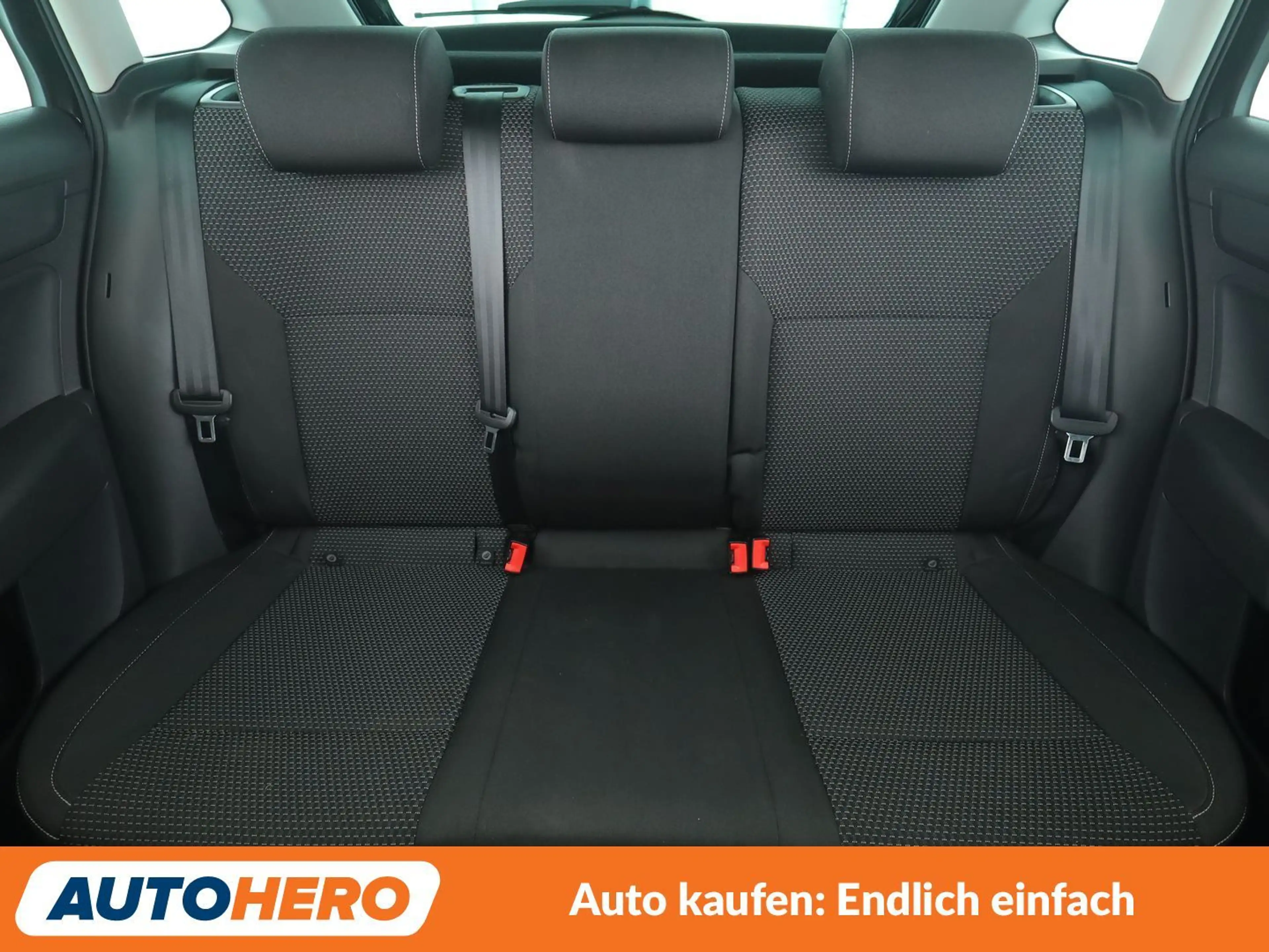 Skoda Rapid/Spaceback 1.2 TSI StylePlus*XENON*TEMPO* — photo 15