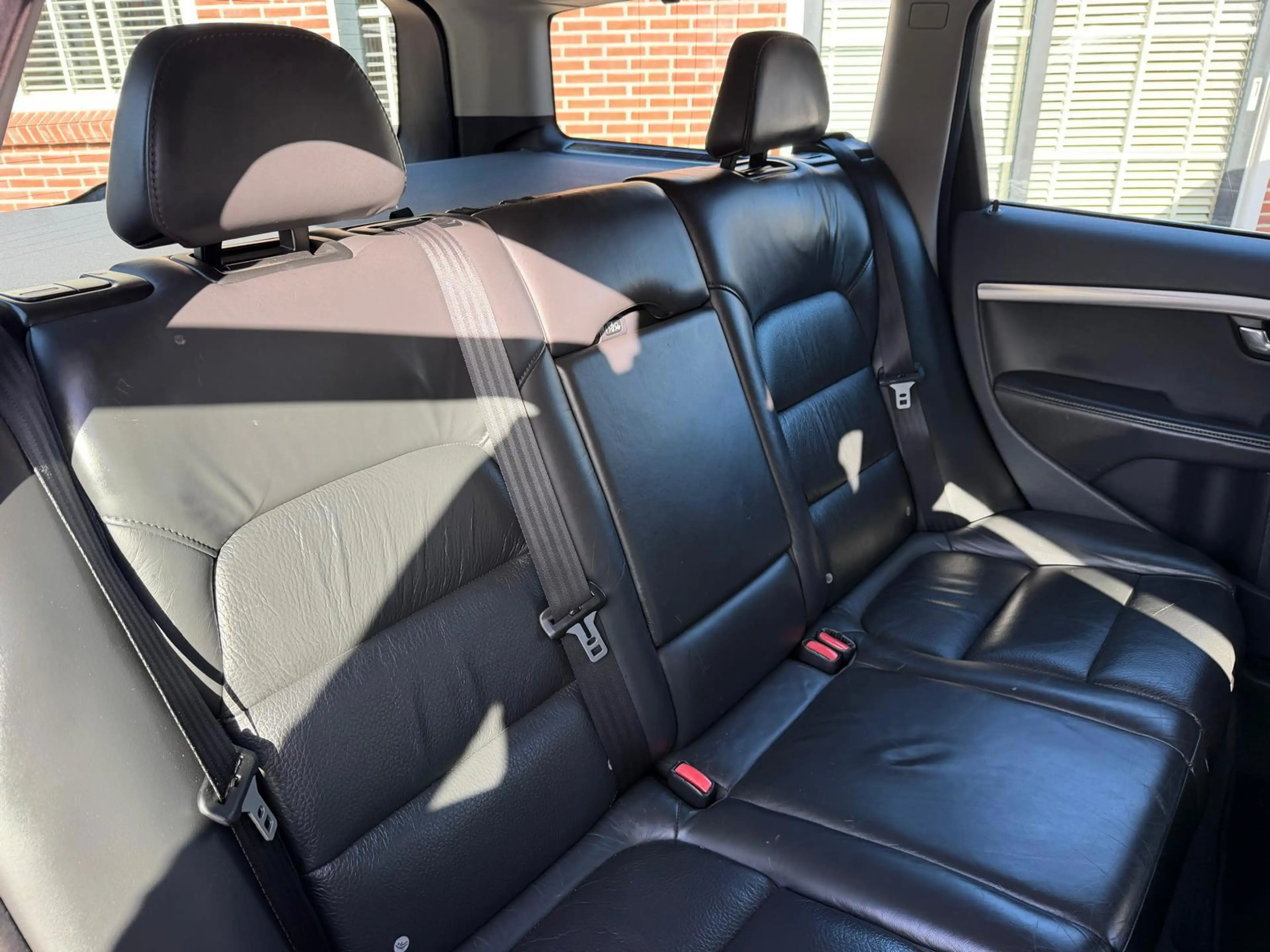 Volvo V70 1.6 T4 Limited Edition AUTOMAAT-LEER-NIEUWE APK — photo 11