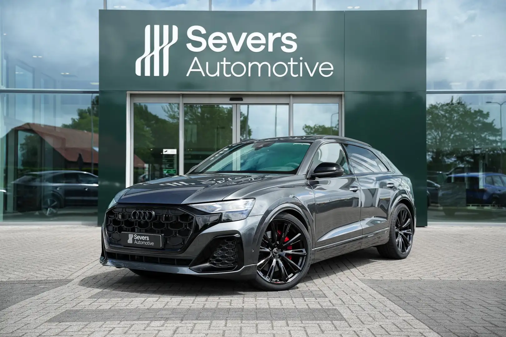 Audi Q8 60 TFSI e quattro Pro Line S Competition | Vierwie Grau - 1