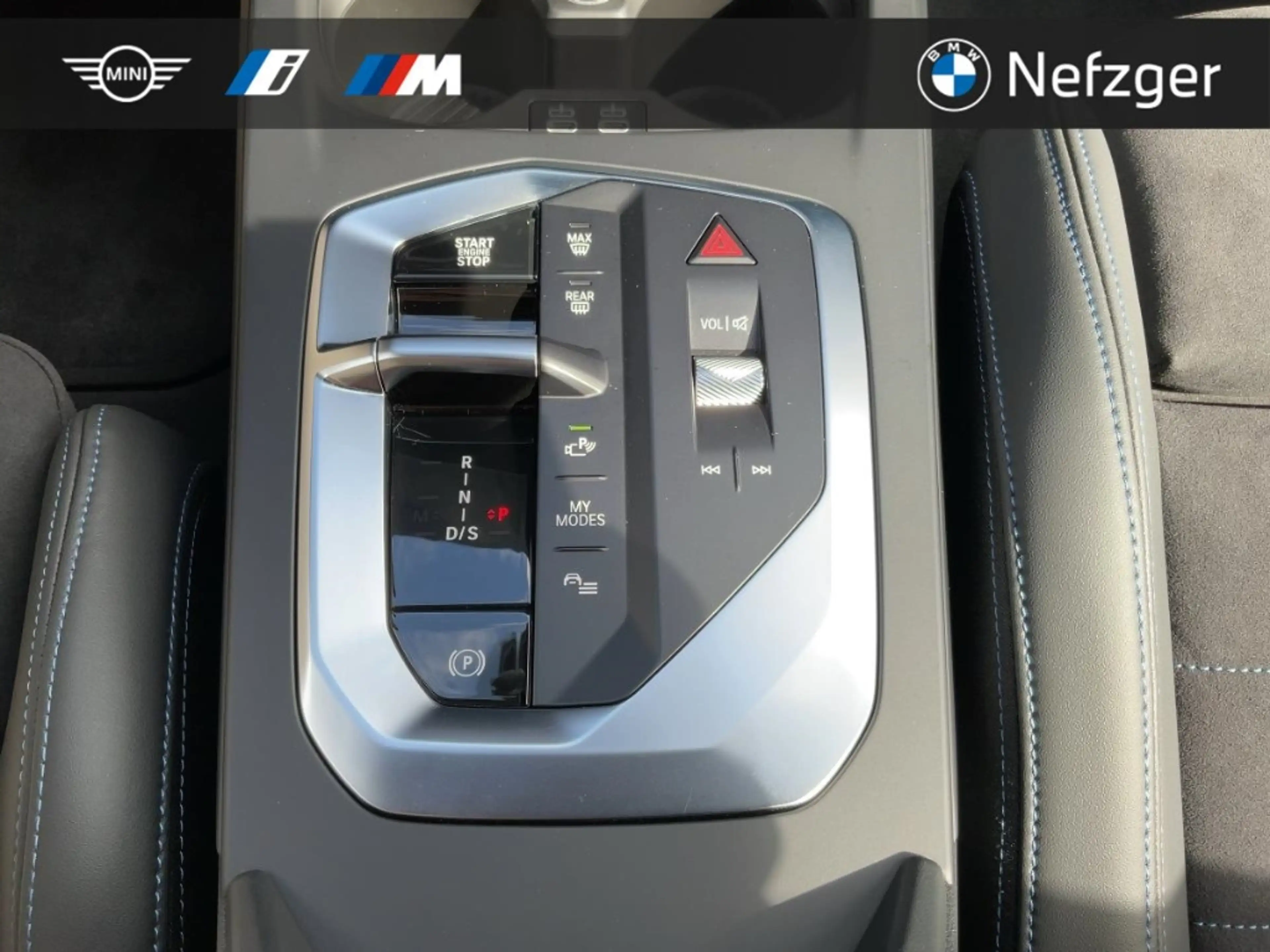 BMW 135 xDrive M-Paket Pro HUD H/K Iconic Glow — photo 13