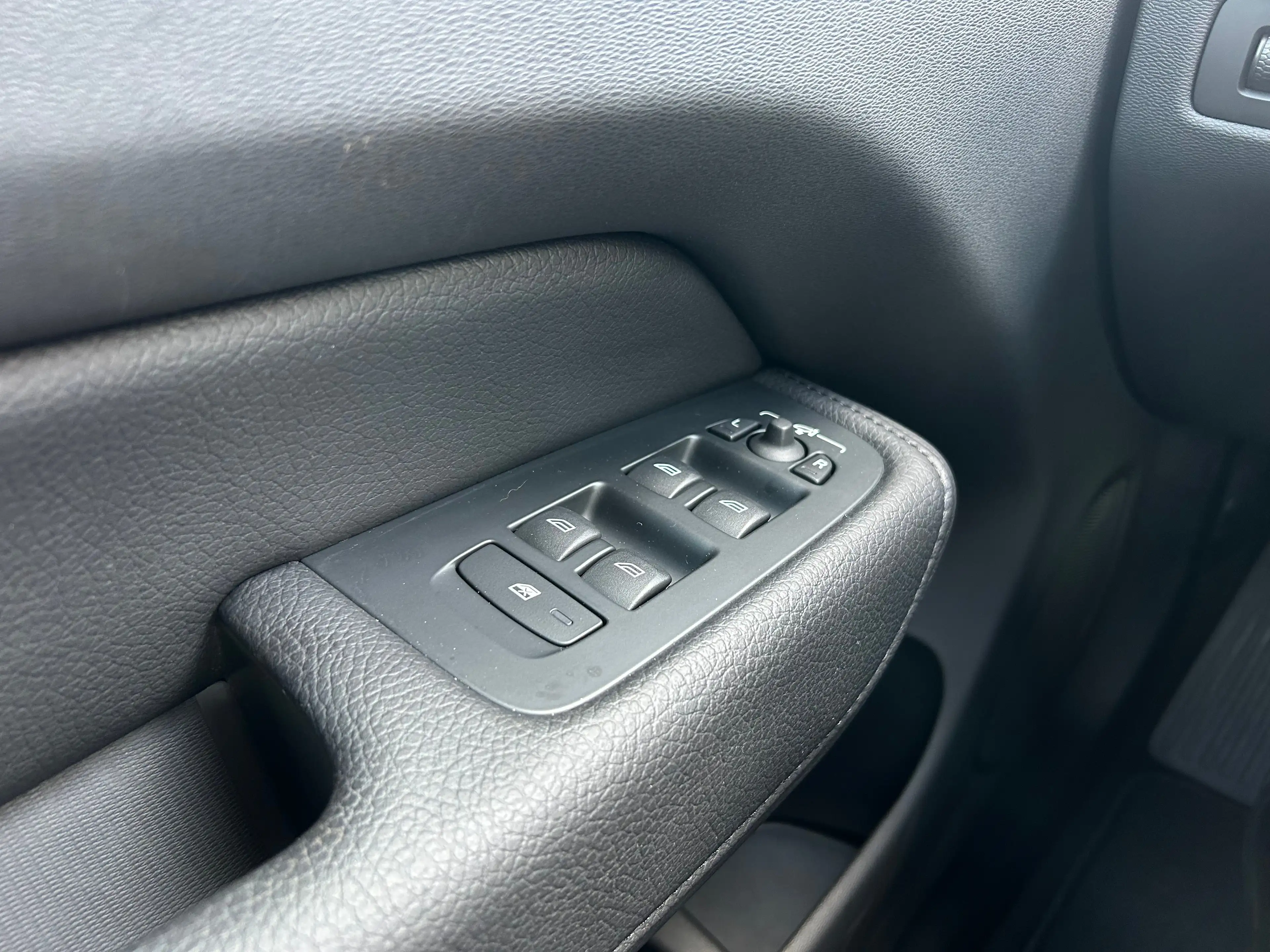 Volvo XC60 2.0 Recharge T6 AWD Inscription | Pilot Assist | S — photo 19