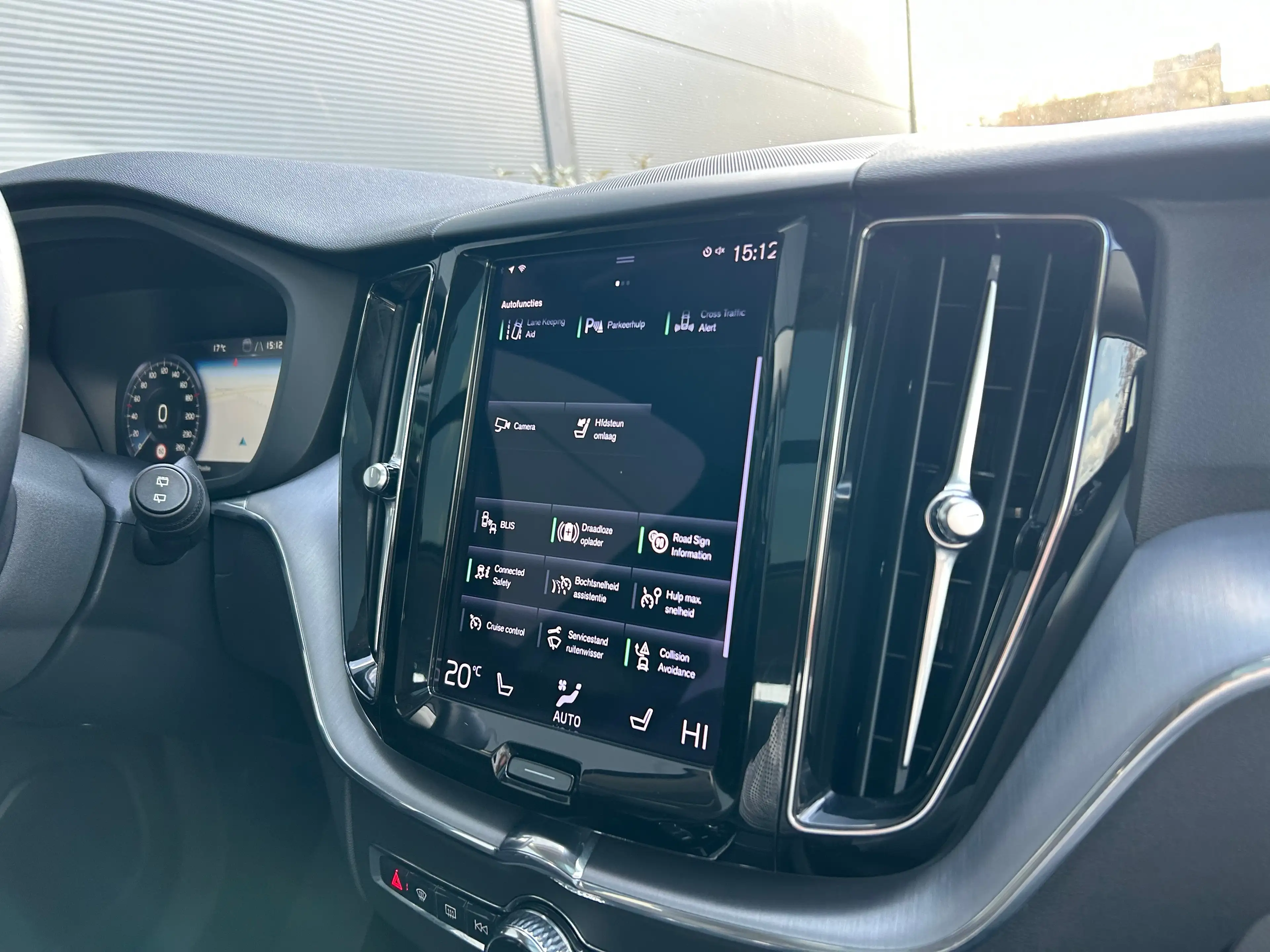 Volvo XC60 2.0 Recharge T6 AWD Inscription | Pilot Assist | S — photo 25