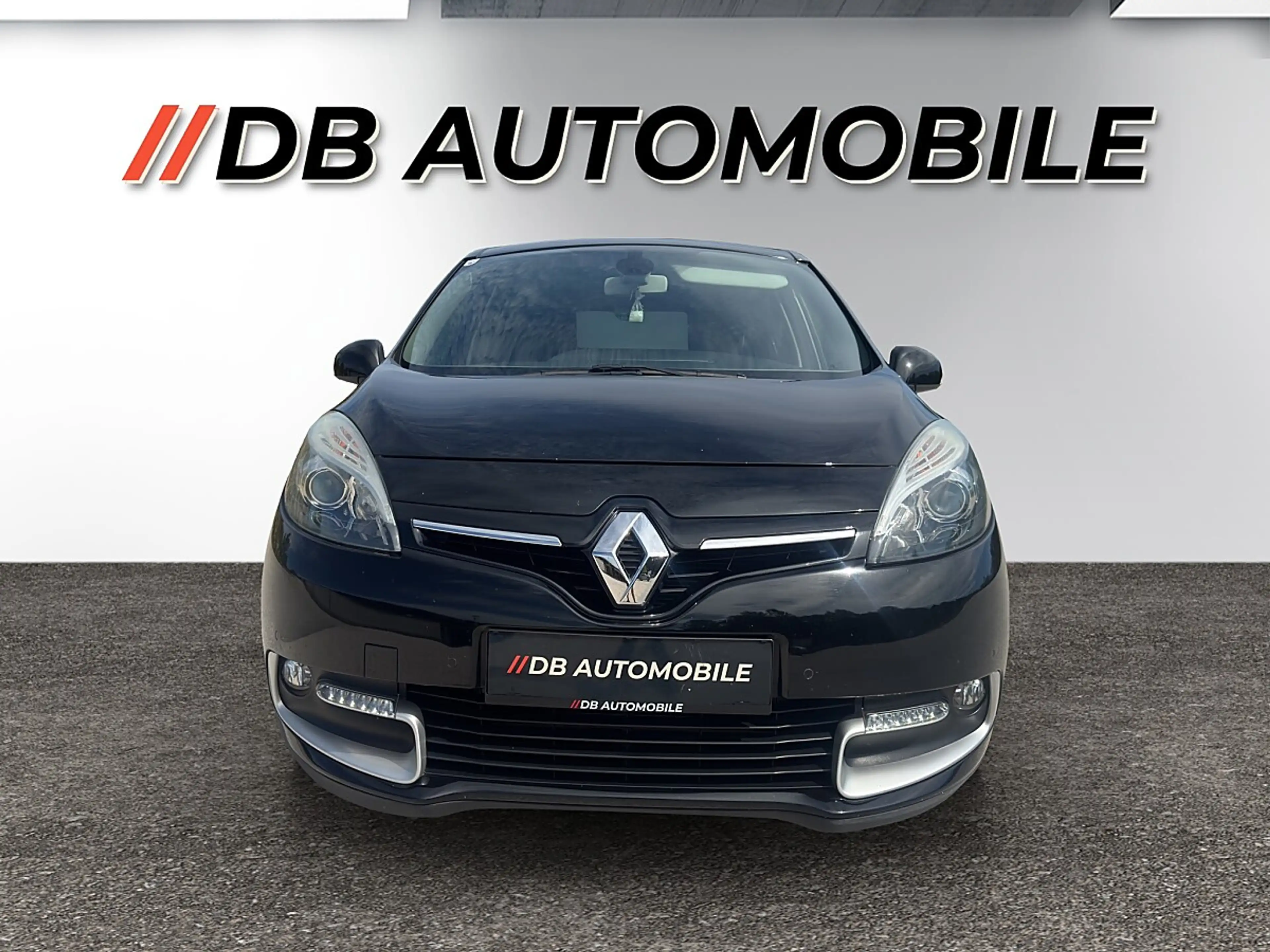 Renault Grand Scenic Grand Scénic Scenic 1.5 dCi 110 FAP — photo 2