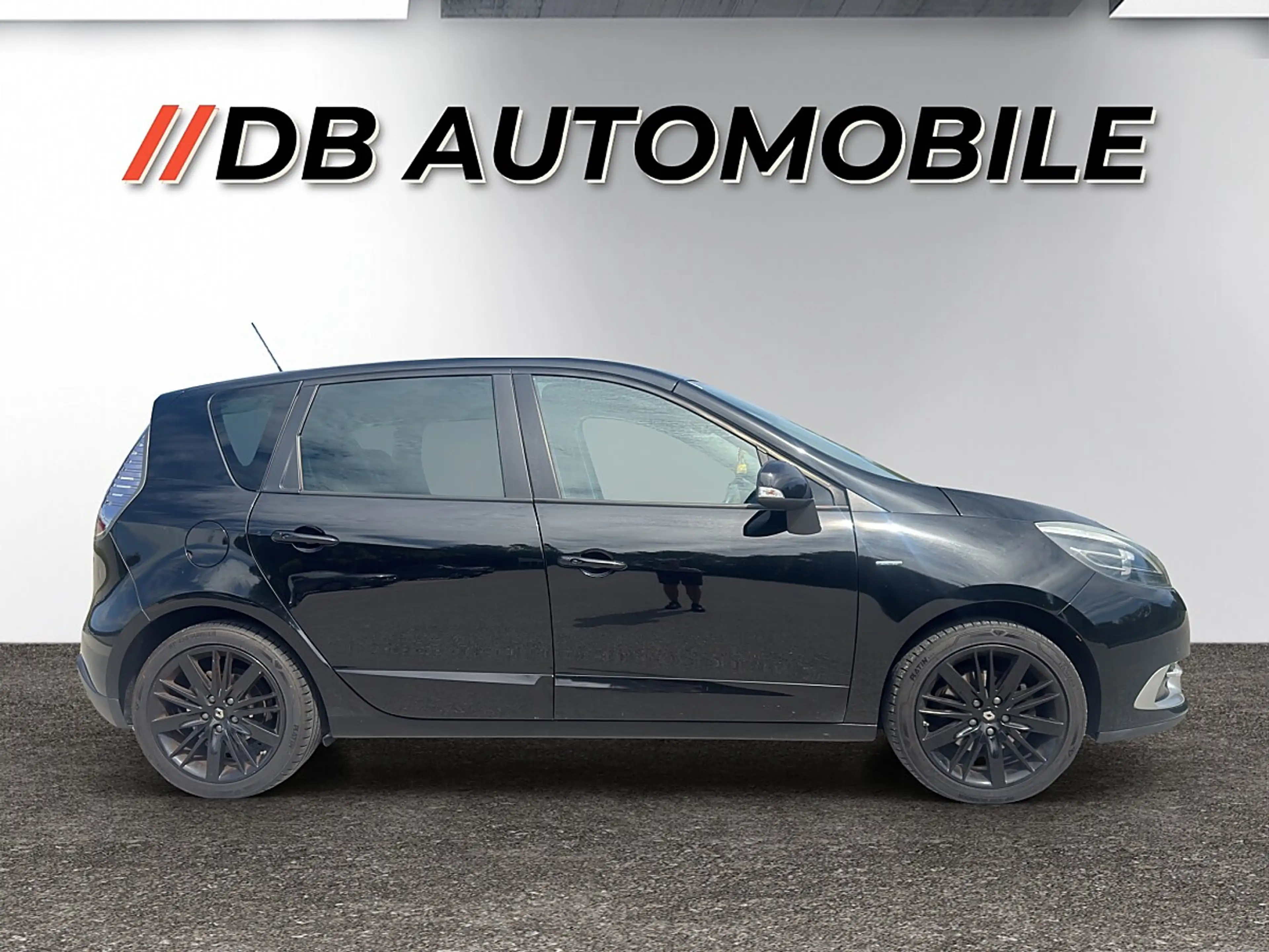 Renault Grand Scenic Grand Scénic Scenic 1.5 dCi 110 FAP — photo 4