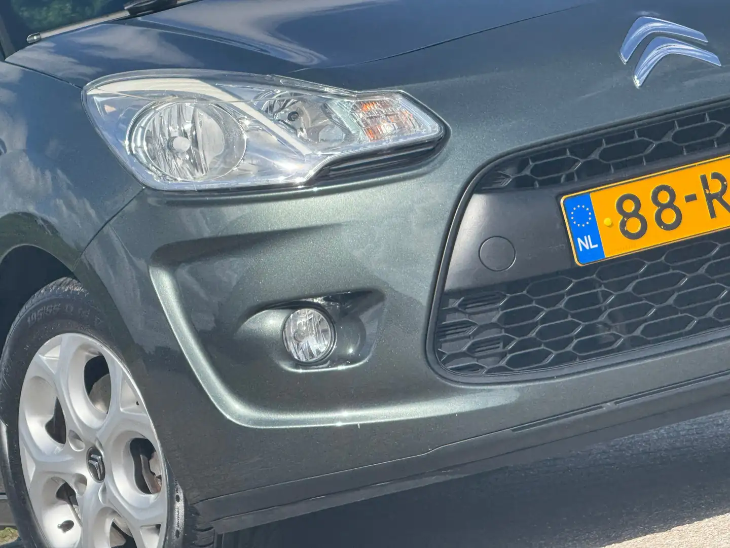 Citroen C3 1.6 VTI 120pk Ligne Business - Gris Manitoba - Zen Gris - 2