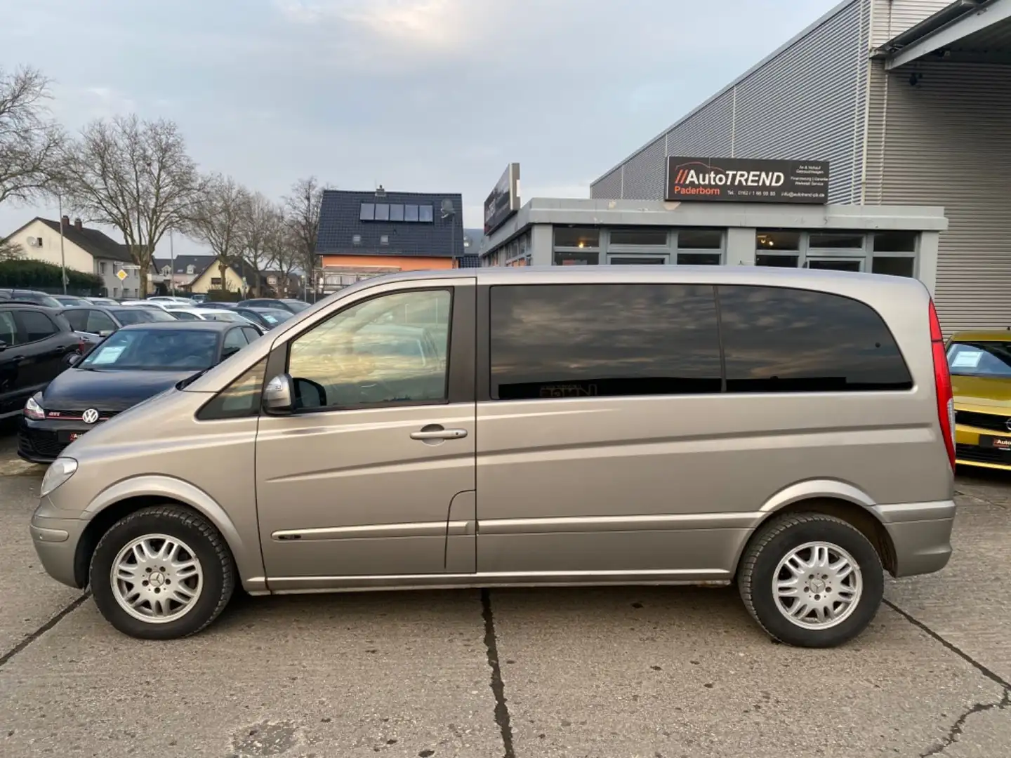 Mercedes-Benz Viano 2.0 CDI kompakt*8-Sitzer*Klima*HU/AU 11.26 Stříbrná - 2