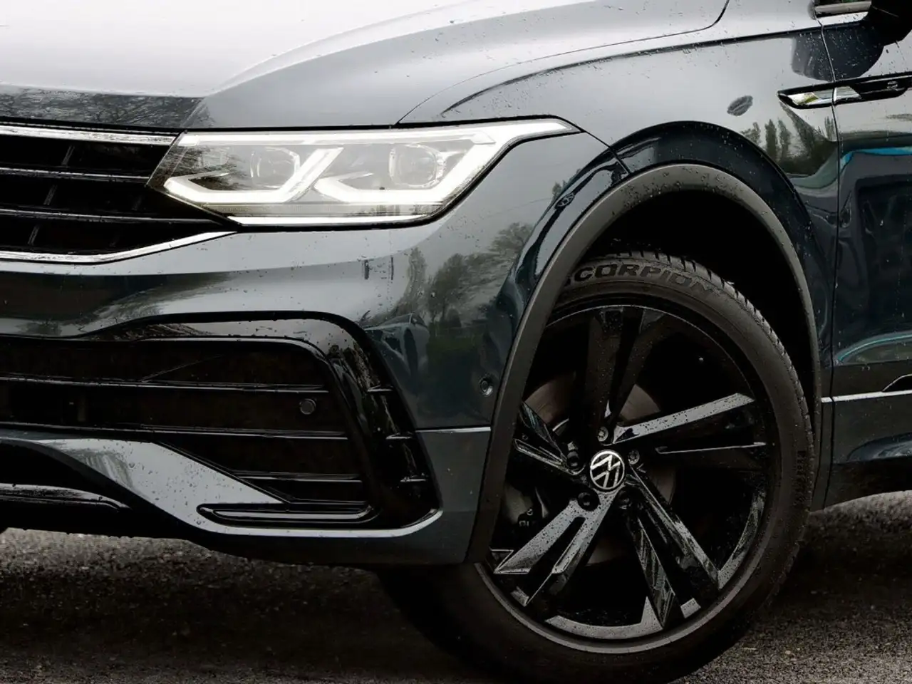 Volkswagen Tiguan R-Line 1.5 TSI OPF DSG PANO/NAVI/LED/AREA VIEW 3