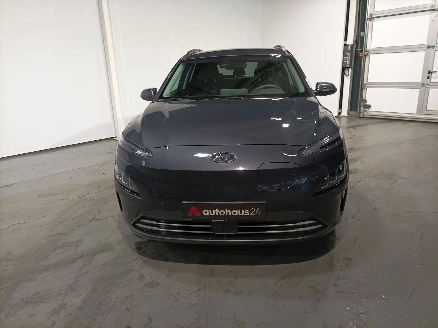 Hyundai Kona 39,2 kWh Trend LED|App|PDC|Kamera|ACC Gris - 2