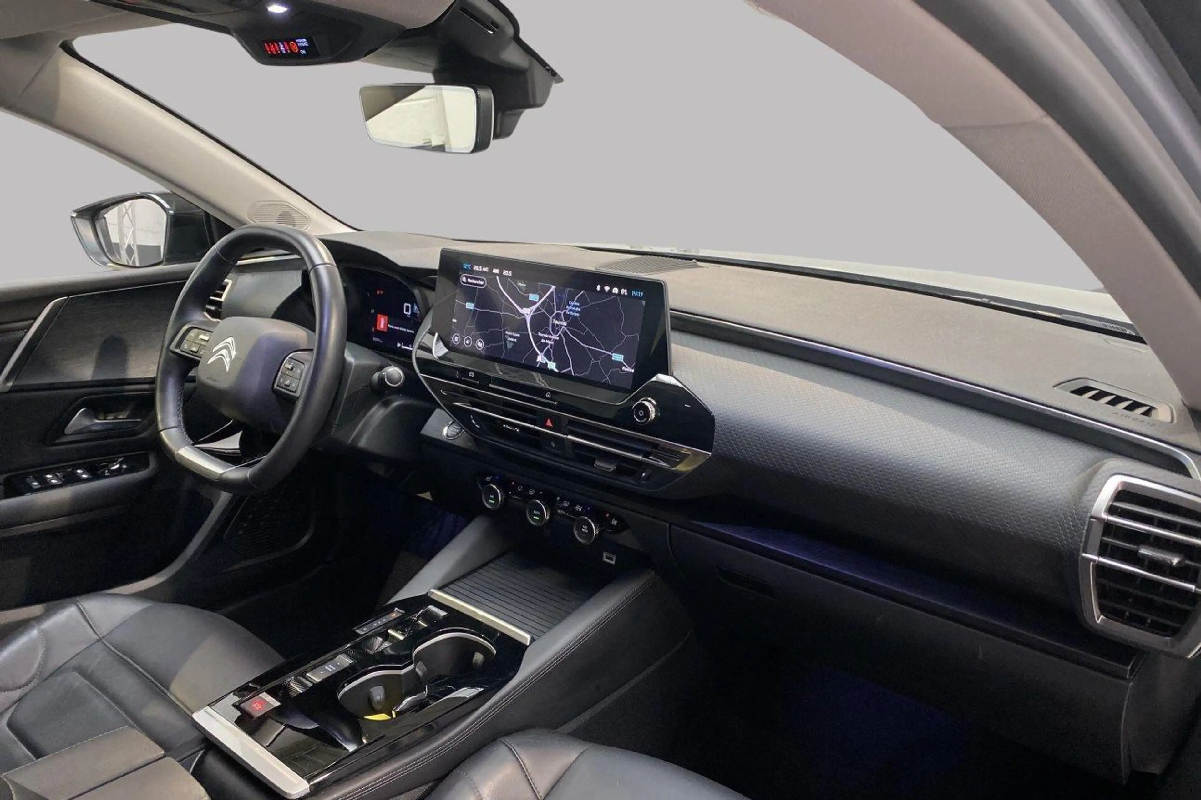 Citroen C5 X PLUS - 1.2 TURBO EAT8 — photo 2